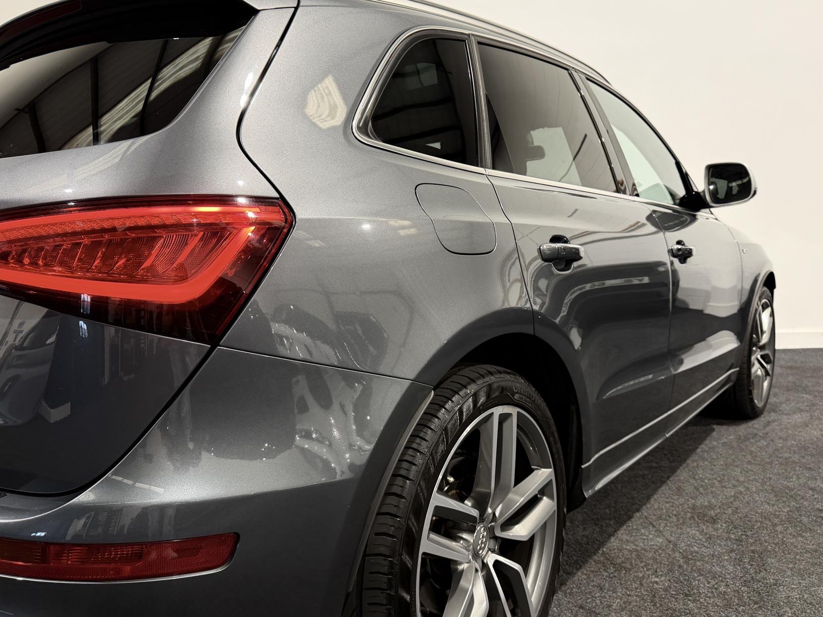 Audi SQ5 3.0 BiTDI V6 SUV 5dr Diesel Tiptronic quattro Euro 5 (s/s) (313 ps)