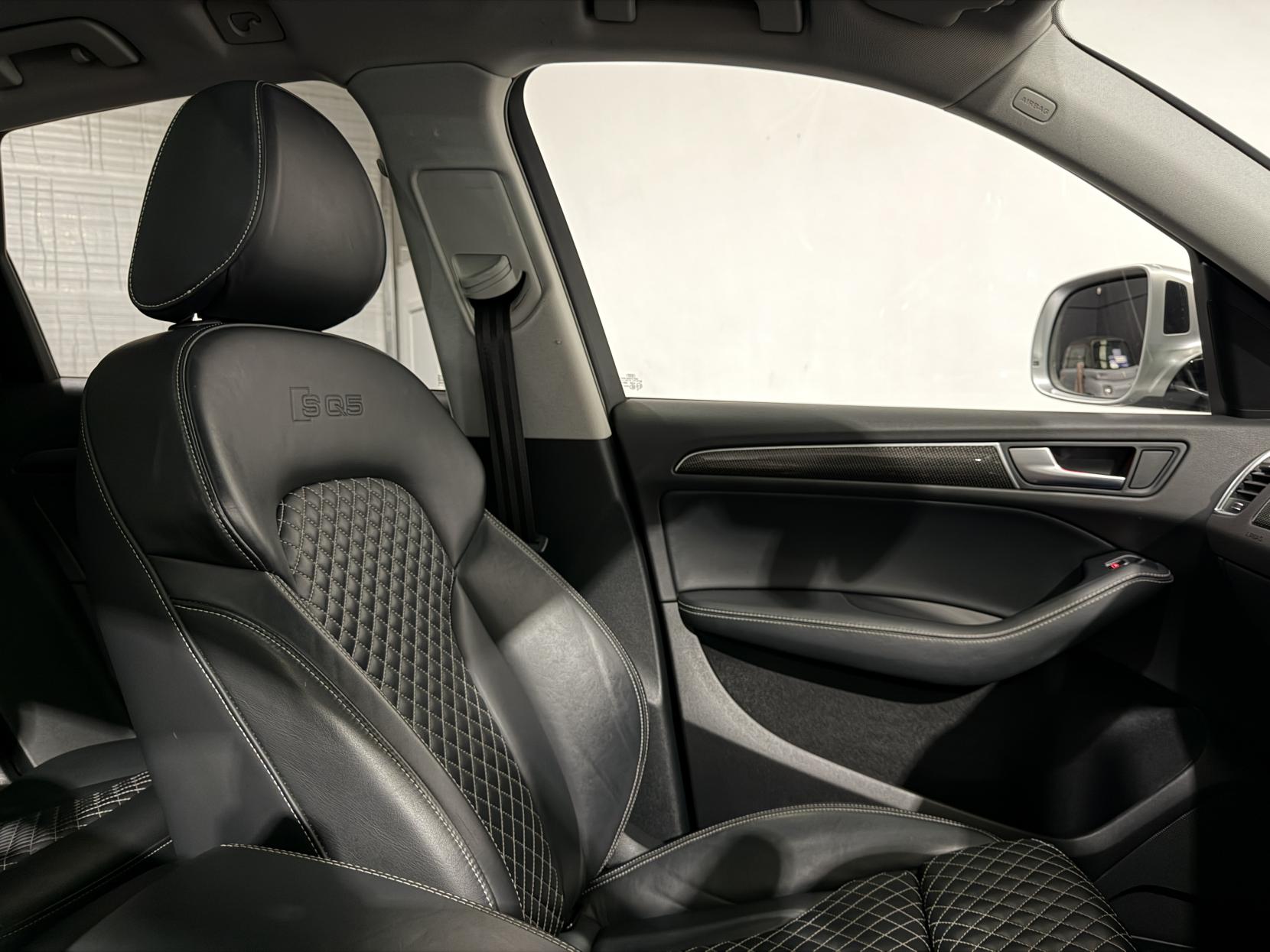 Audi SQ5 3.0 BiTDI V6 SUV 5dr Diesel Tiptronic quattro Euro 5 (s/s) (313 ps)