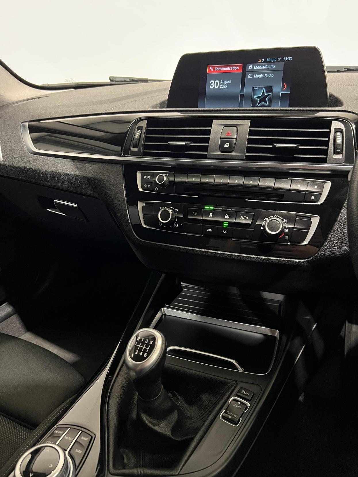 BMW 1 Series 1.5 118i Sport Hatchback 5dr Petrol Manual Euro 6 (s/s) (136 ps)