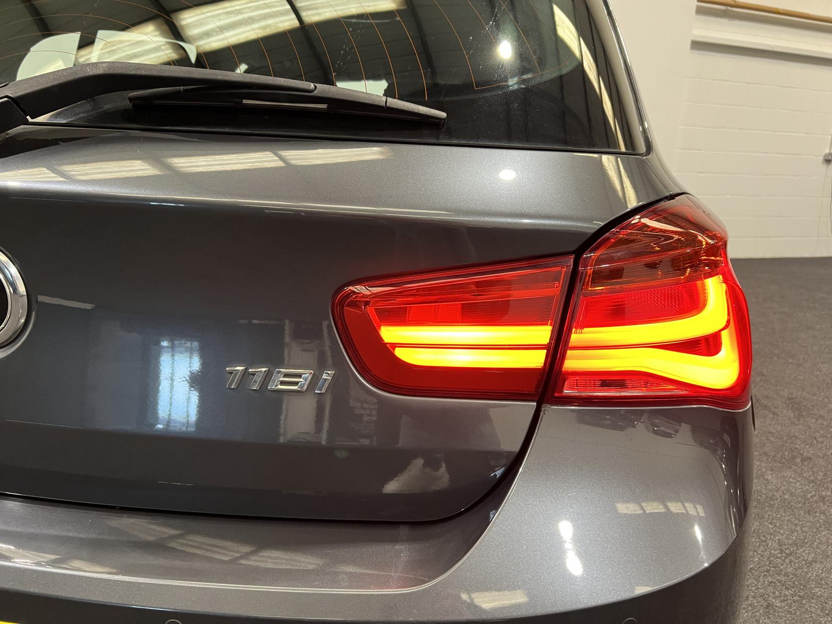 BMW 1 Series 1.5 118i Sport Hatchback 5dr Petrol Manual Euro 6 (s/s) (136 ps)