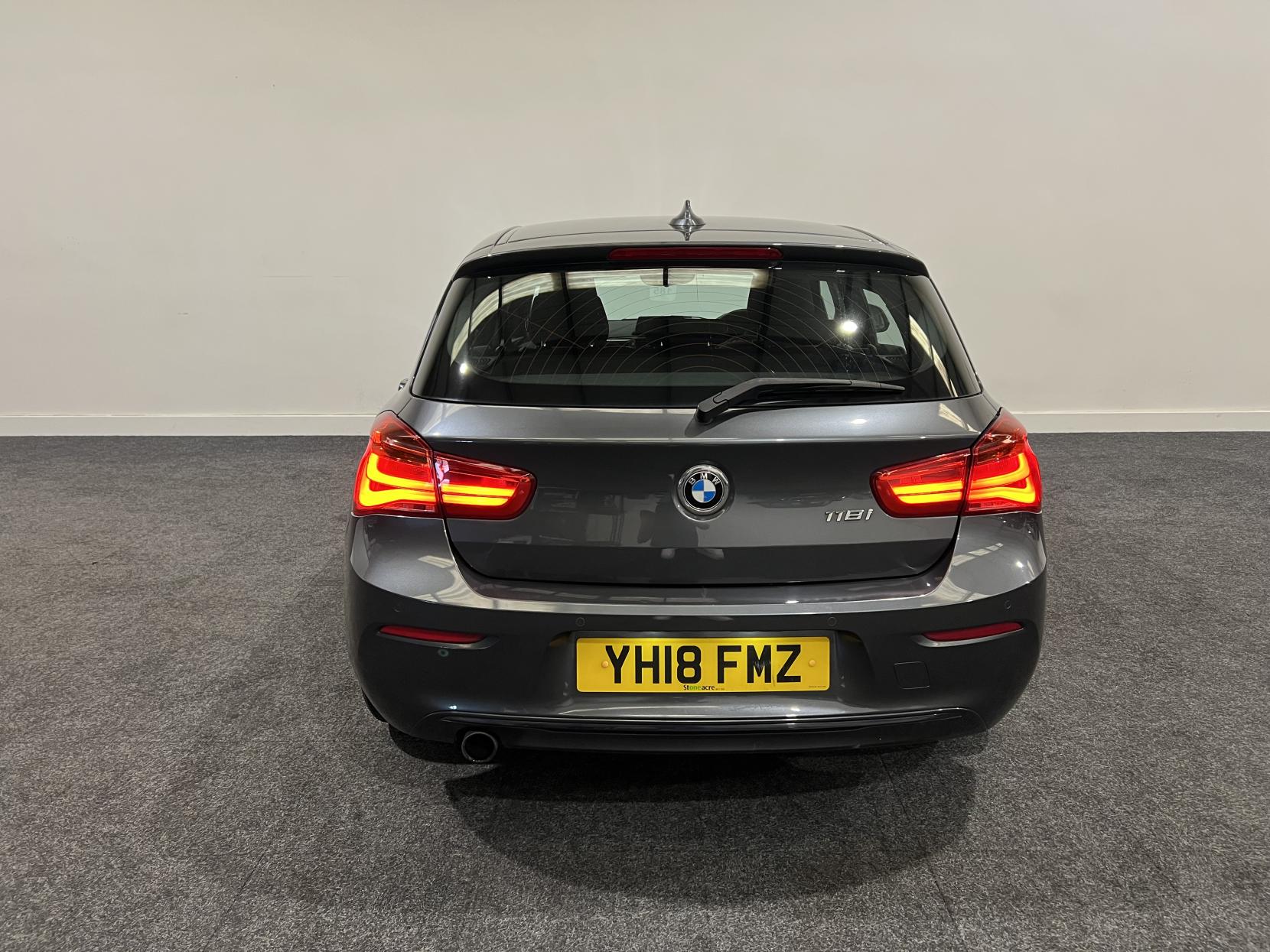 BMW 1 Series 1.5 118i Sport Hatchback 5dr Petrol Manual Euro 6 (s/s) (136 ps)