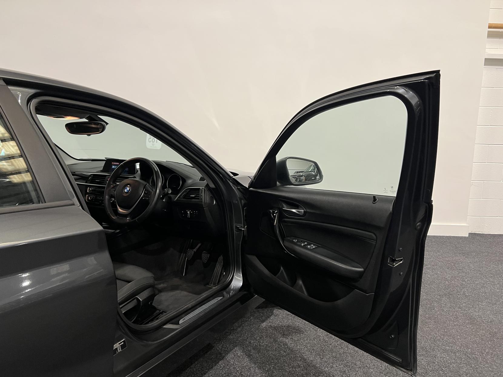 BMW 1 Series 1.5 118i Sport Hatchback 5dr Petrol Manual Euro 6 (s/s) (136 ps)