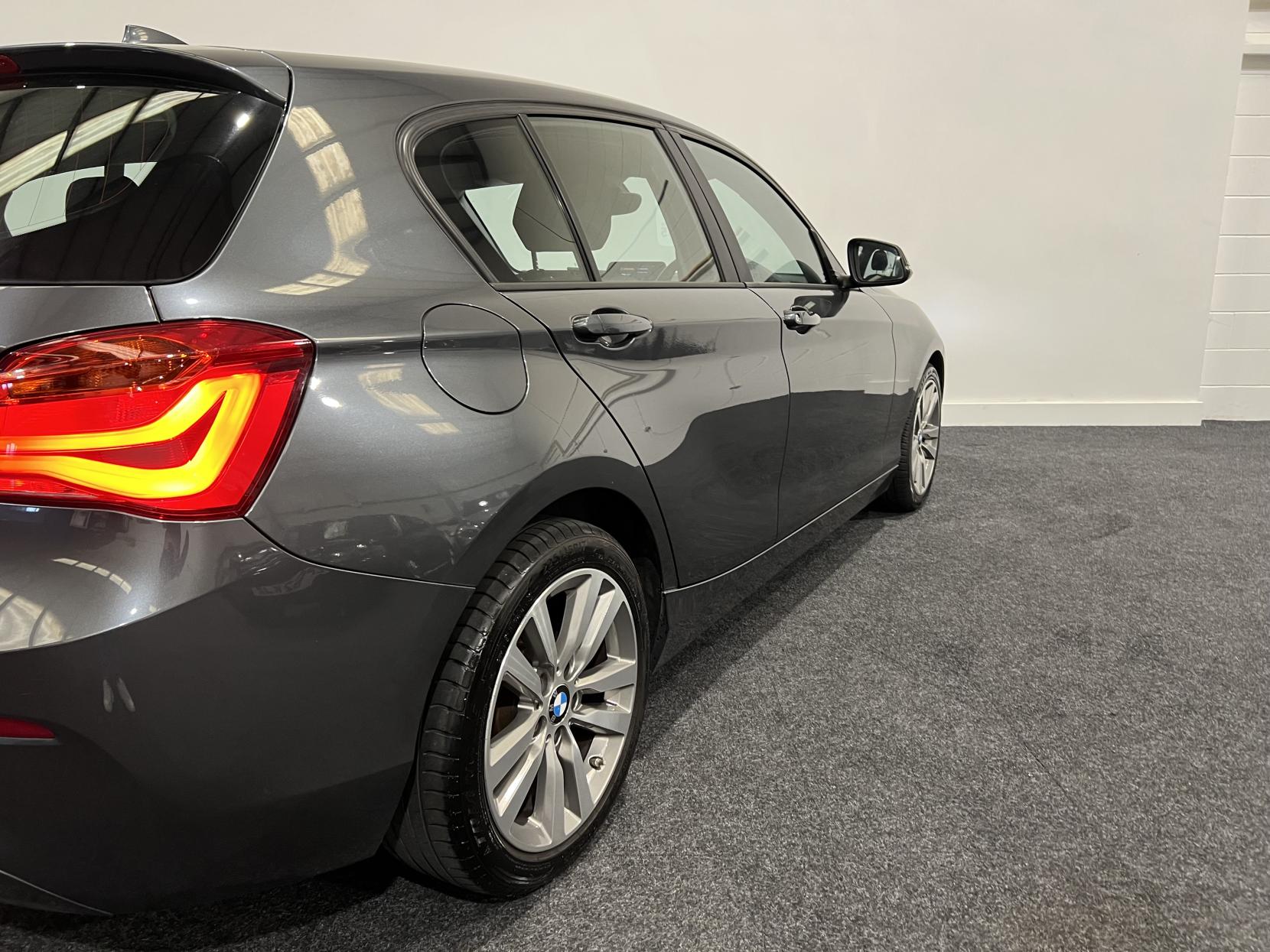 BMW 1 Series 1.5 118i Sport Hatchback 5dr Petrol Manual Euro 6 (s/s) (136 ps)