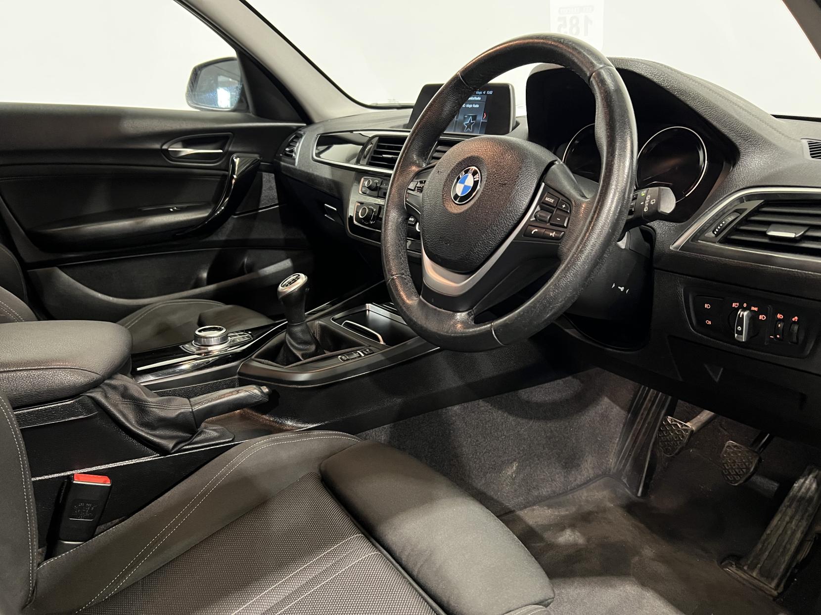 BMW 1 Series 1.5 118i Sport Hatchback 5dr Petrol Manual Euro 6 (s/s) (136 ps)