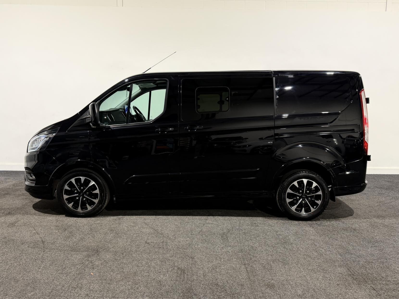 Ford Transit Custom 2.0 320 EcoBlue Sport Crew Van Double Cab 5dr Diesel Auto L1 H1 Euro 6 (170 ps)