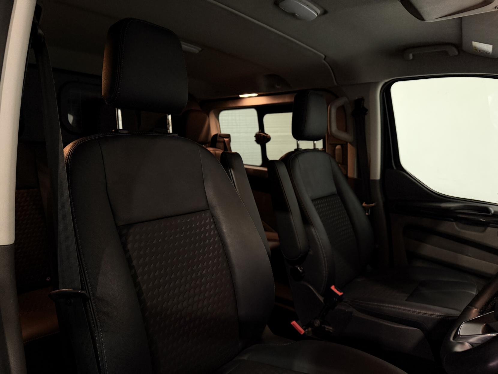 Ford Transit Custom 2.0 320 EcoBlue Sport Crew Van Double Cab 5dr Diesel Auto L1 H1 Euro 6 (170 ps)