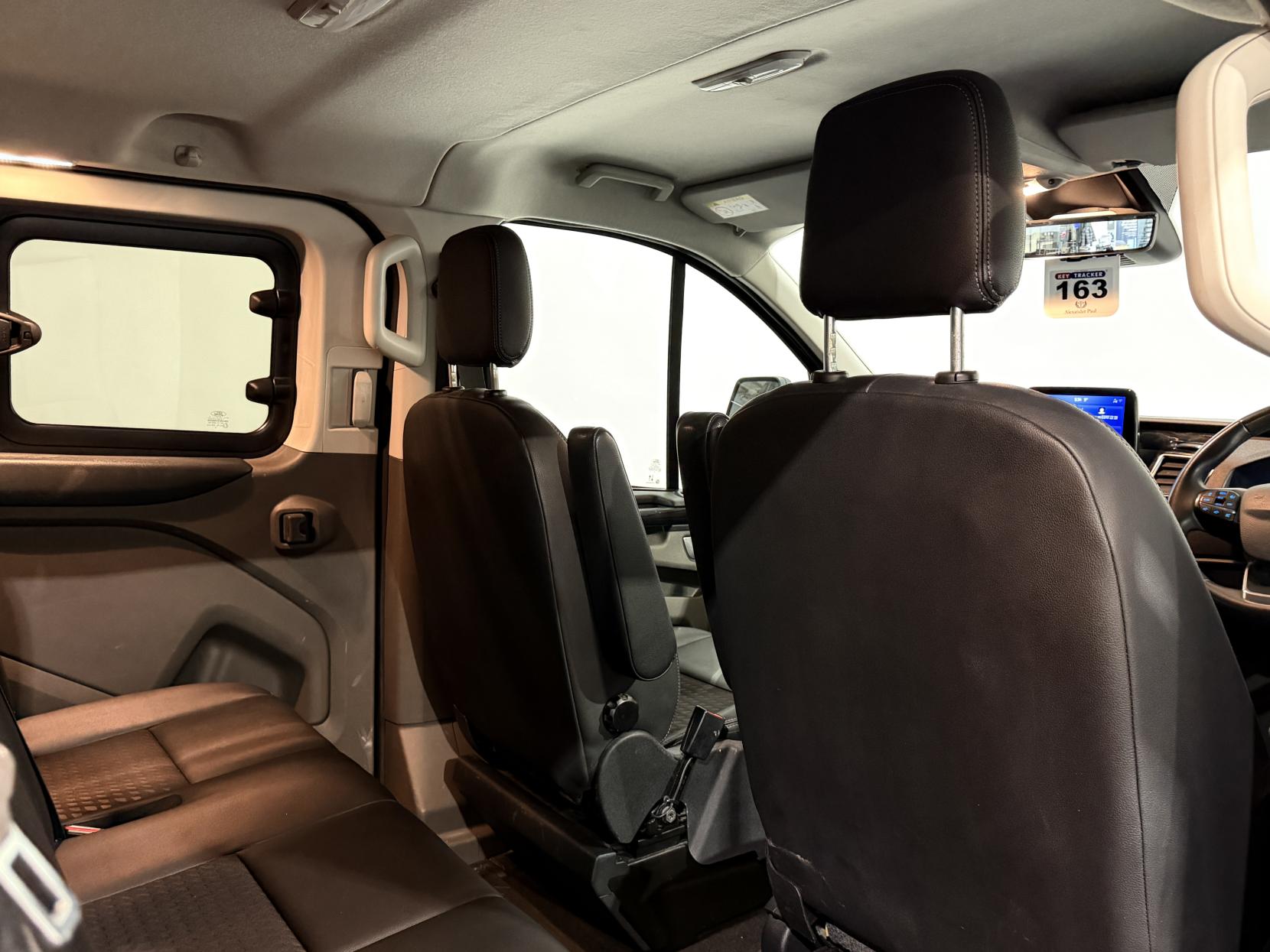 Ford Transit Custom 2.0 320 EcoBlue Sport Crew Van Double Cab 5dr Diesel Auto L1 H1 Euro 6 (170 ps)