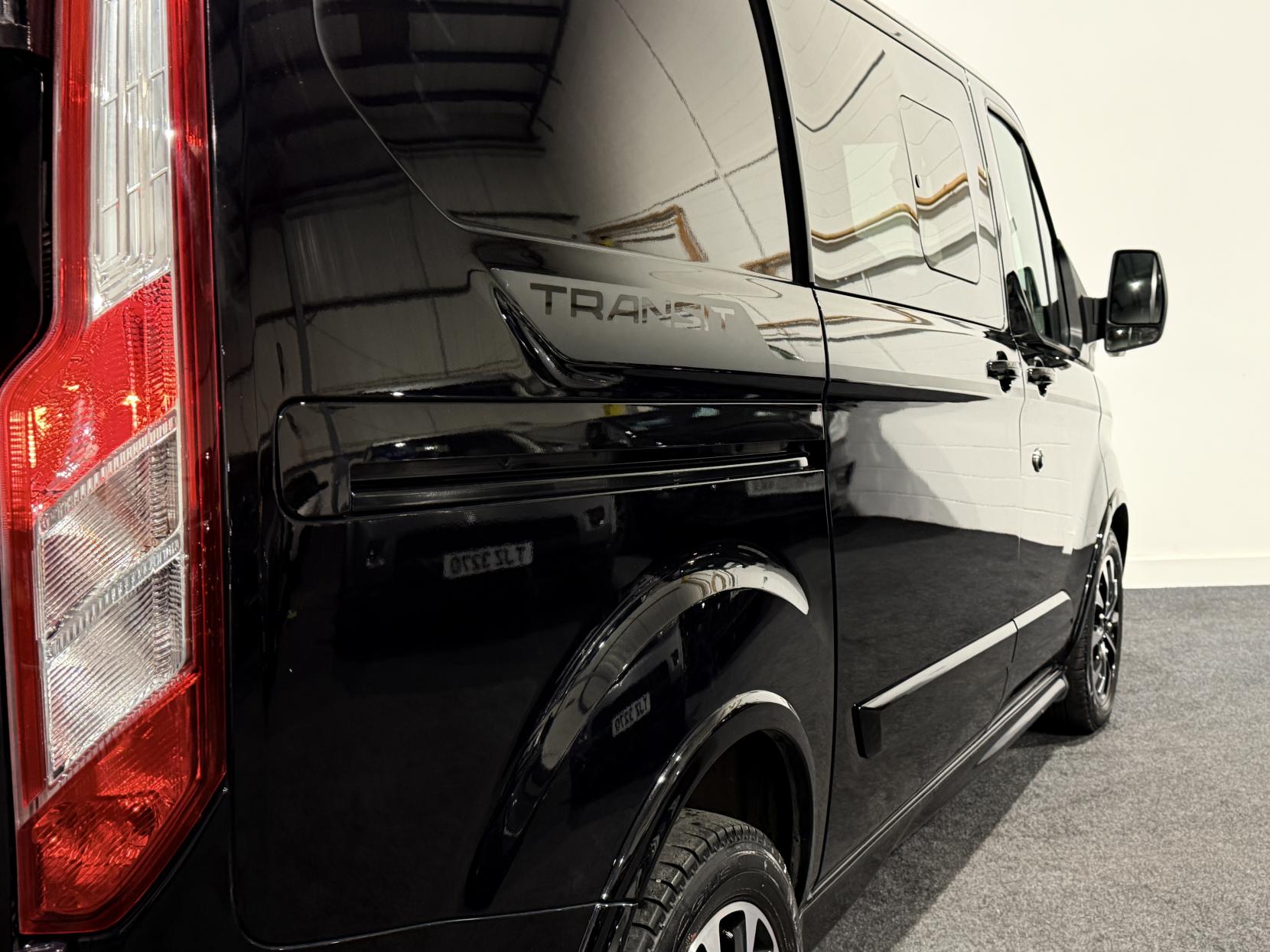 Ford Transit Custom 2.0 320 EcoBlue Sport Crew Van Double Cab 5dr Diesel Auto L1 H1 Euro 6 (170 ps)