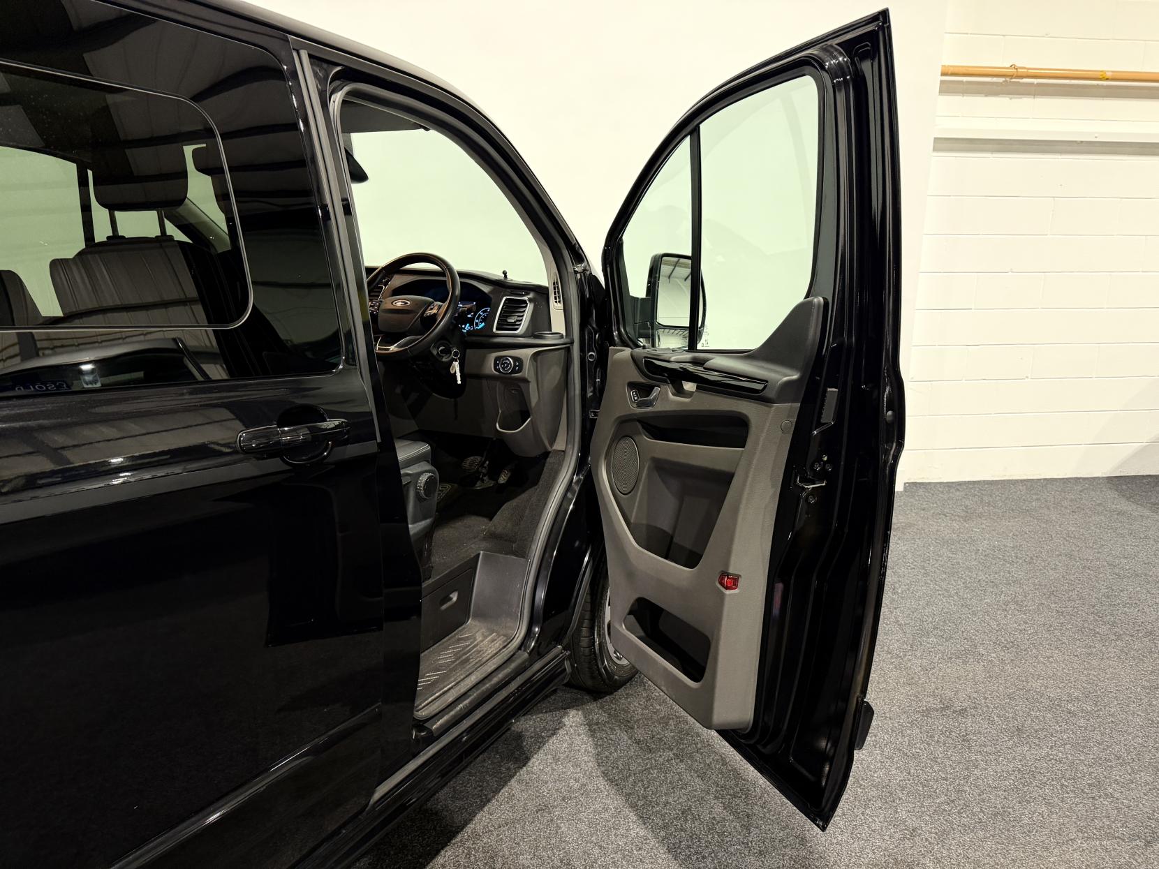 Ford Transit Custom 2.0 320 EcoBlue Sport Crew Van Double Cab 5dr Diesel Auto L1 H1 Euro 6 (170 ps)