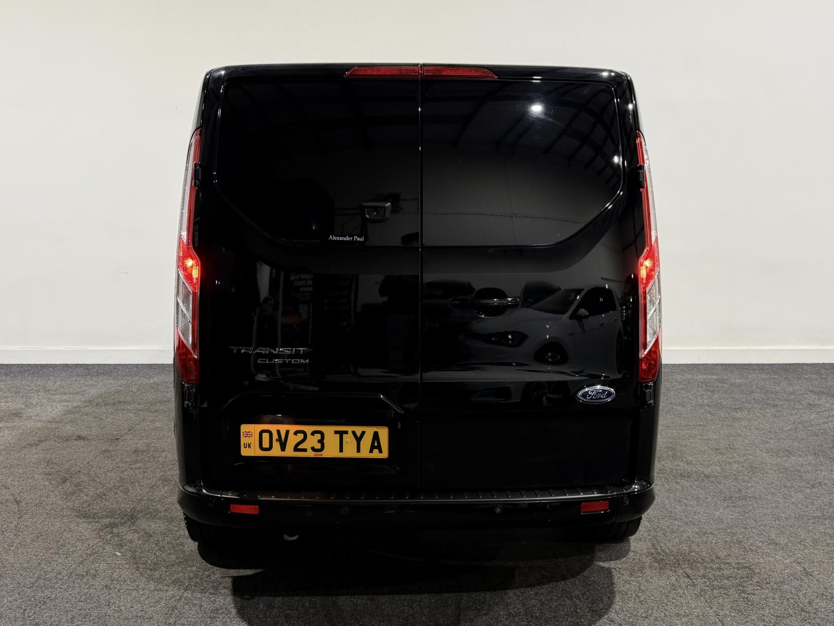 Ford Transit Custom 2.0 320 EcoBlue Sport Crew Van Double Cab 5dr Diesel Auto L1 H1 Euro 6 (170 ps)