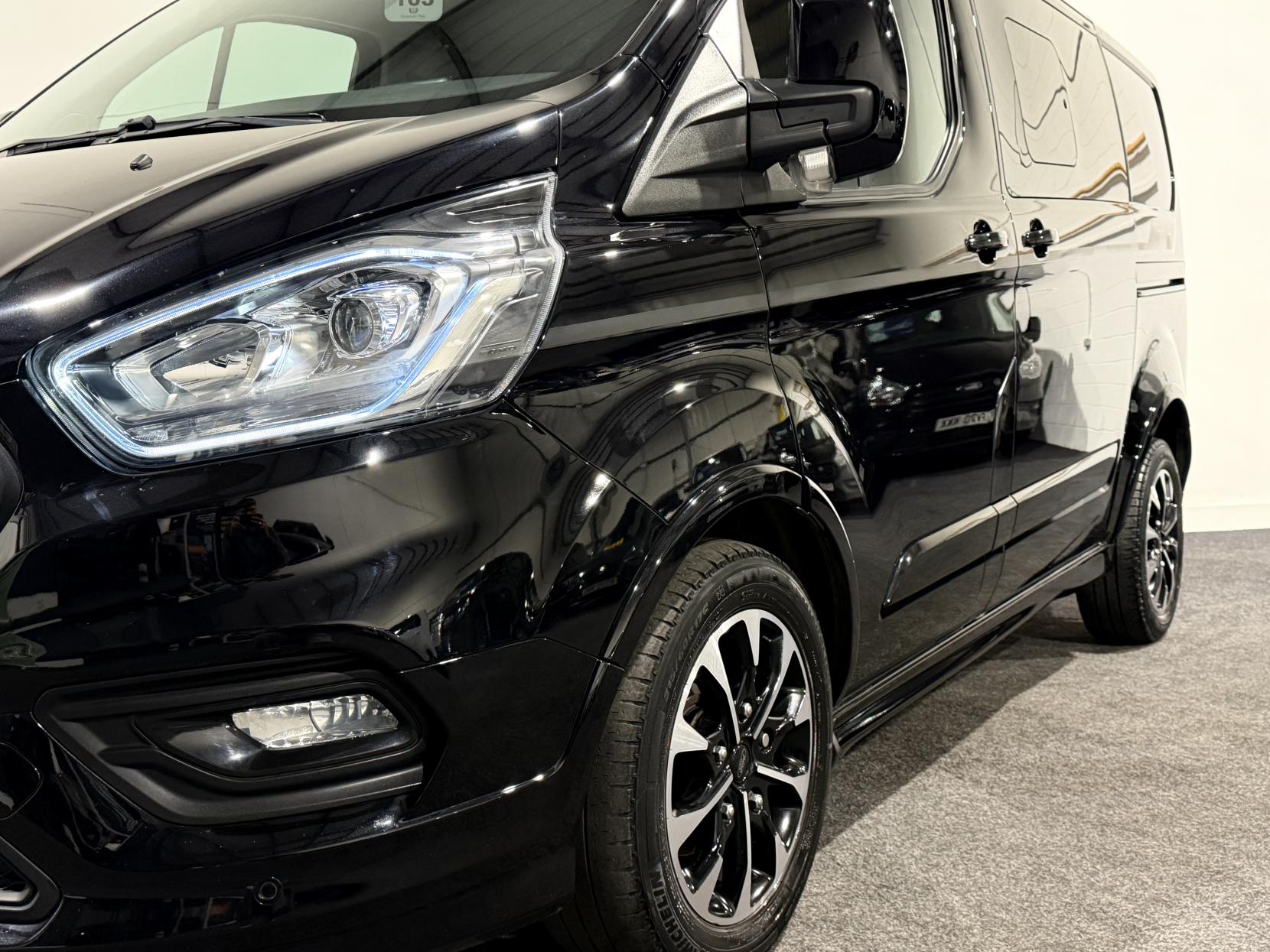 Ford Transit Custom 2.0 320 EcoBlue Sport Crew Van Double Cab 5dr Diesel Auto L1 H1 Euro 6 (170 ps)