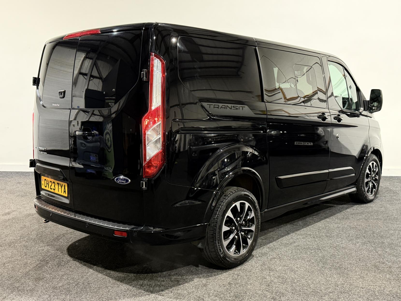 Ford Transit Custom 2.0 320 EcoBlue Sport Crew Van Double Cab 5dr Diesel Auto L1 H1 Euro 6 (170 ps)