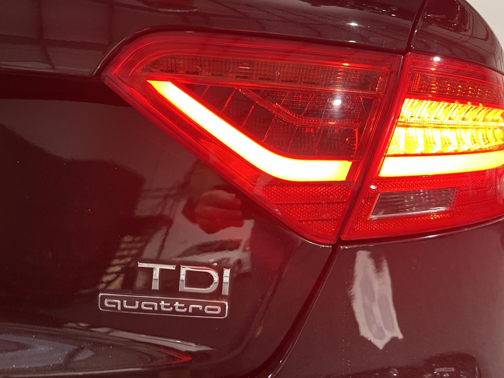 Audi A5 2.0 TDI Black Edition Sportback 5dr Diesel S Tronic quattro Euro 5 (s/s) (177 ps)