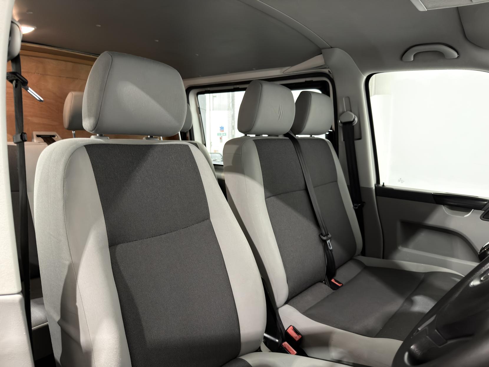 Volkswagen Transporter 2.0 TDI T32 Startline Kombi 4dr Diesel Manual L1 H1 (198 g/km, 138.08 bhp)