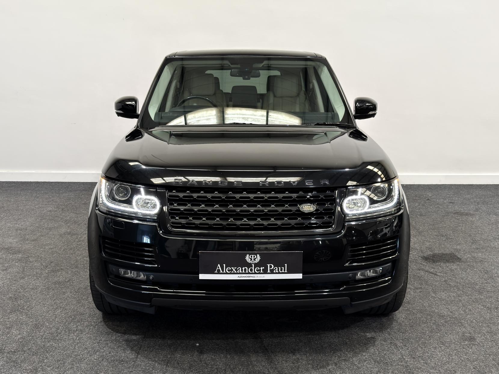 Land Rover Range Rover 4.4 SD V8 Vogue SE SUV 5dr Diesel Auto 4WD Euro 5 (339 ps)