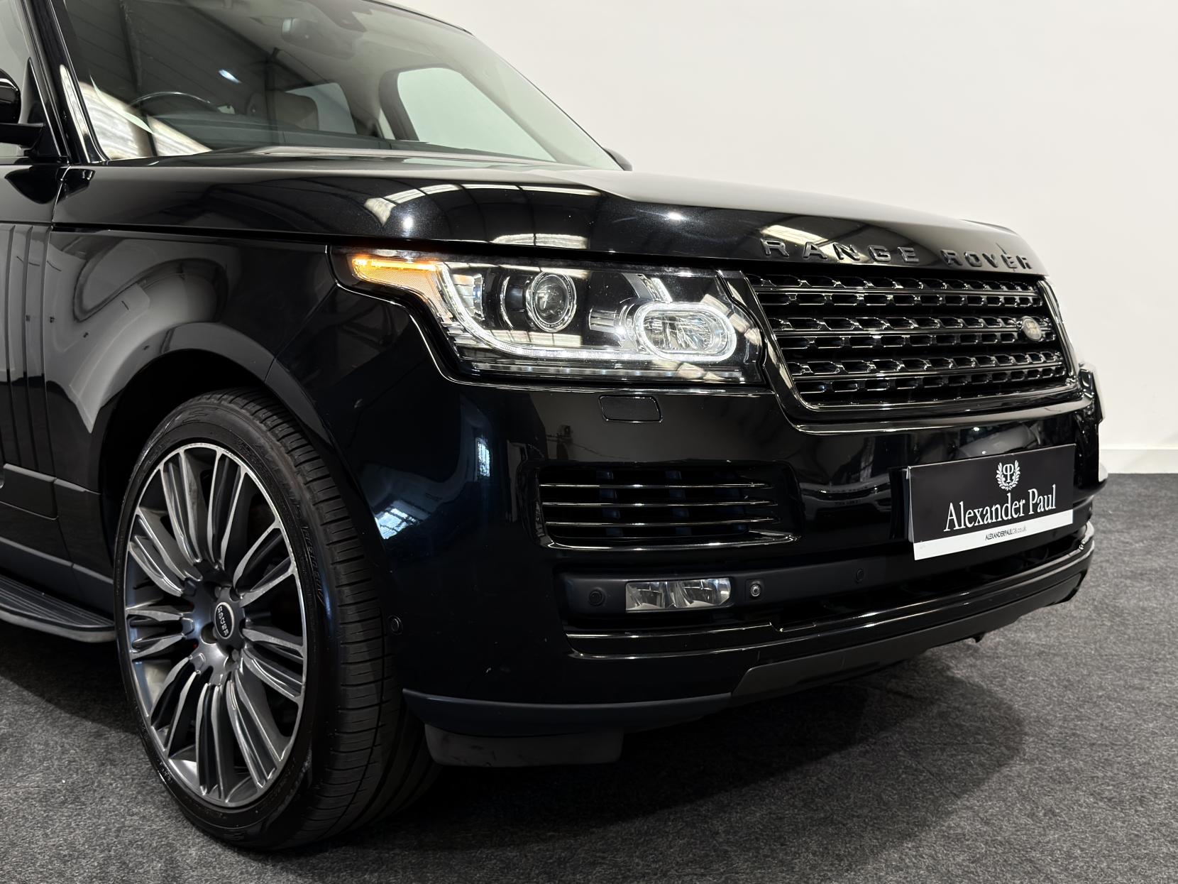Land Rover Range Rover 4.4 SD V8 Vogue SE SUV 5dr Diesel Auto 4WD Euro 5 (339 ps)