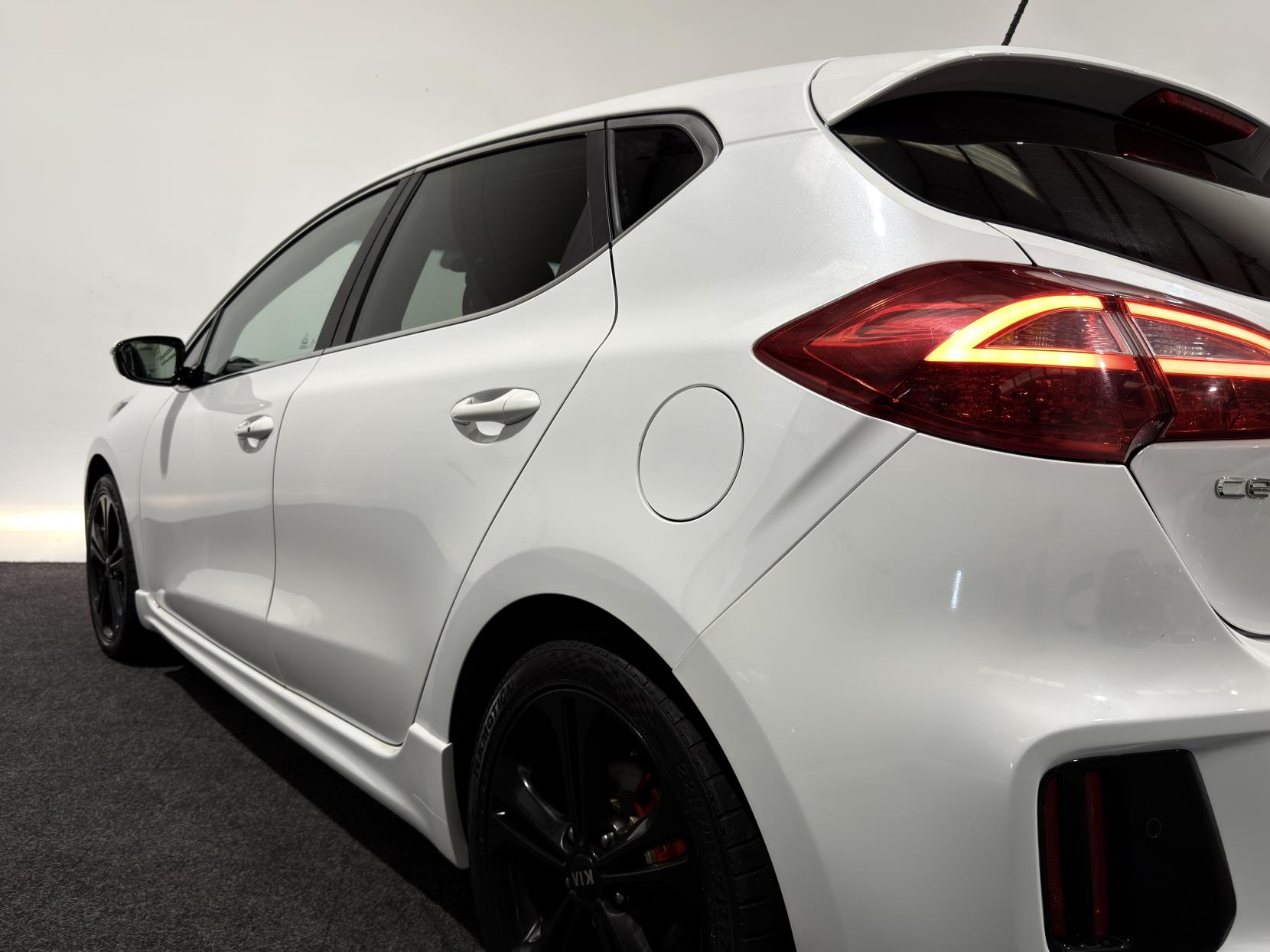 Kia Ceed 1.6 CRDi GT-Line Hatchback 5dr Diesel Manual Euro 6 (s/s) (134 bhp)