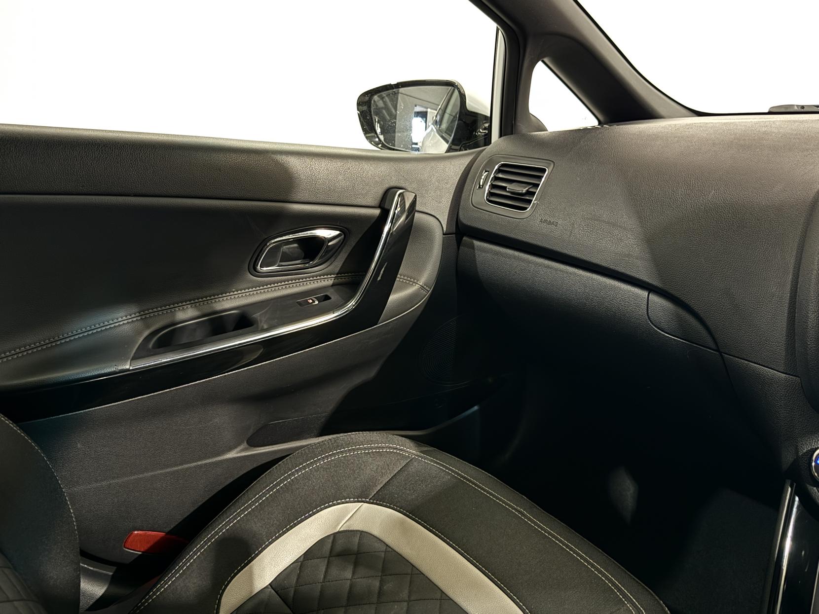 Kia Ceed 1.6 CRDi GT-Line Hatchback 5dr Diesel Manual Euro 6 (s/s) (134 bhp)