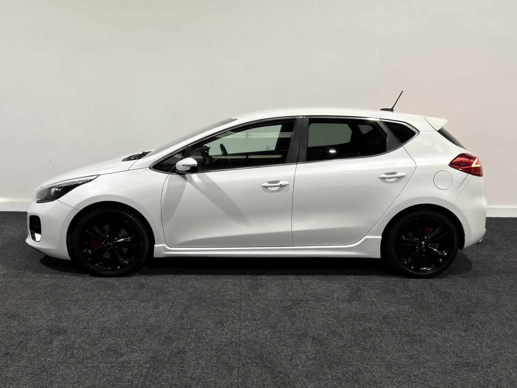 Kia Ceed 1.6 CRDi GT-Line Hatchback 5dr Diesel Manual Euro 6 (s/s) (134 bhp)