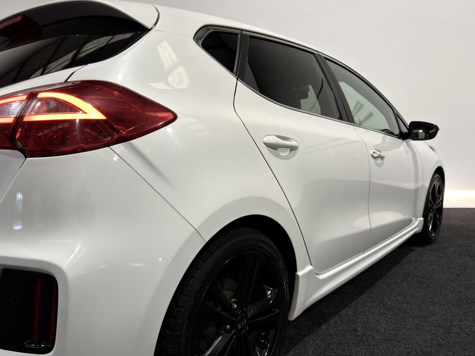 Kia Ceed 1.6 CRDi GT-Line Hatchback 5dr Diesel Manual Euro 6 (s/s) (134 bhp)