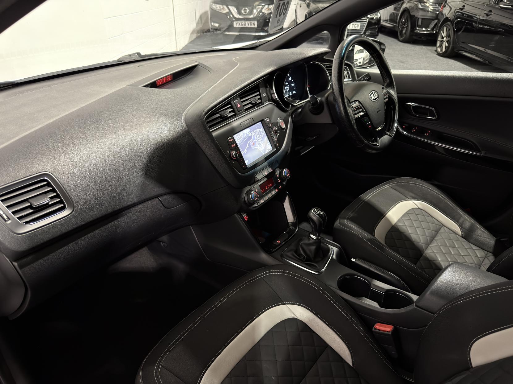 Kia Ceed 1.6 CRDi GT-Line Hatchback 5dr Diesel Manual Euro 6 (s/s) (134 bhp)