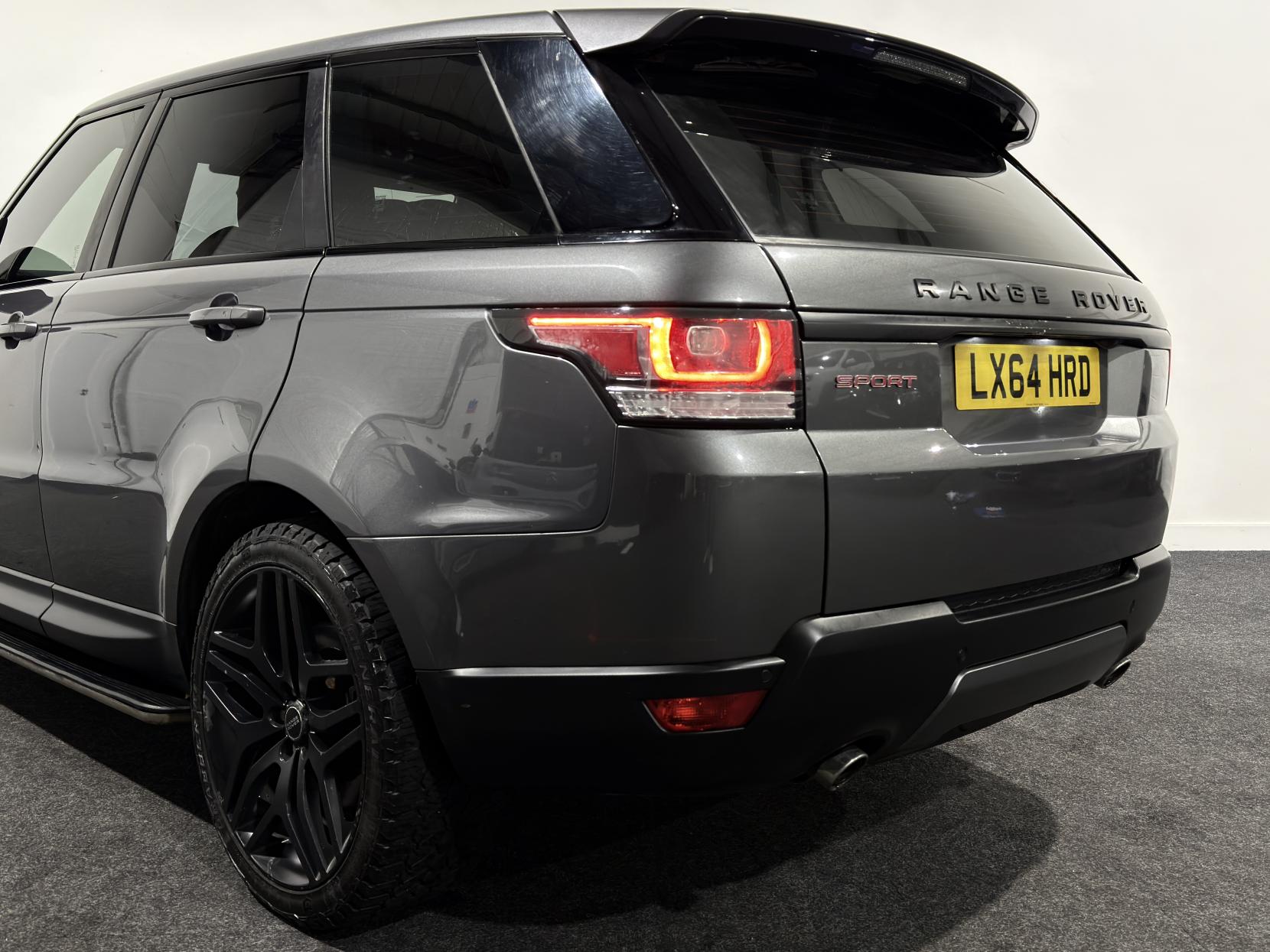 Land Rover Range Rover Sport 3.0 SD V6 HSE SUV 5dr Diesel Auto 4WD Euro 5 (s/s) (292 ps)