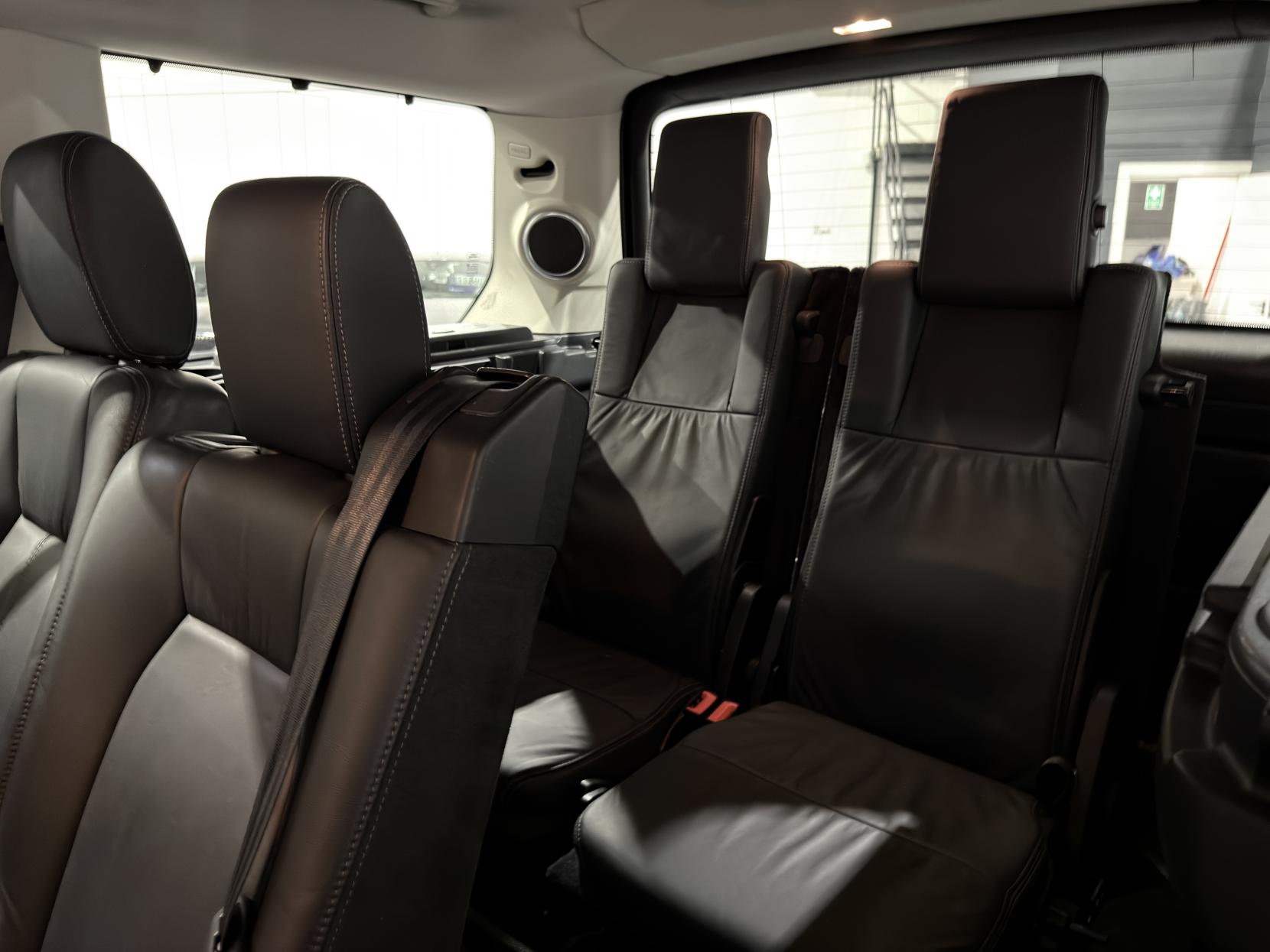 Land Rover Discovery 4 3.0 SD V6 Landmark SUV 5dr Diesel Auto 4WD Euro 6 (s/s) (256 bhp)