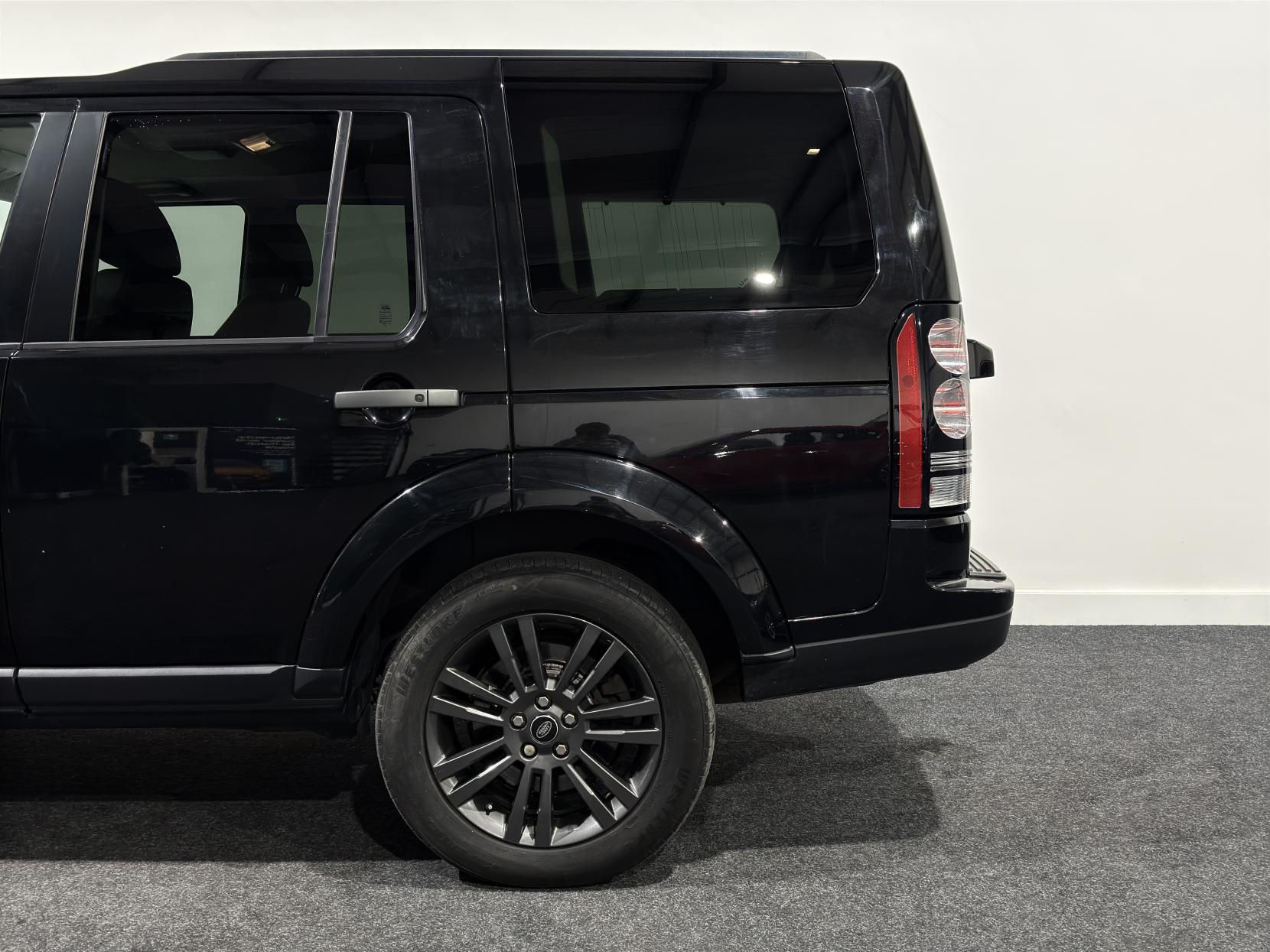 Land Rover Discovery 4 3.0 SD V6 Graphite SUV 5dr Diesel Auto 4WD Euro 6 (s/s) (256 bhp)