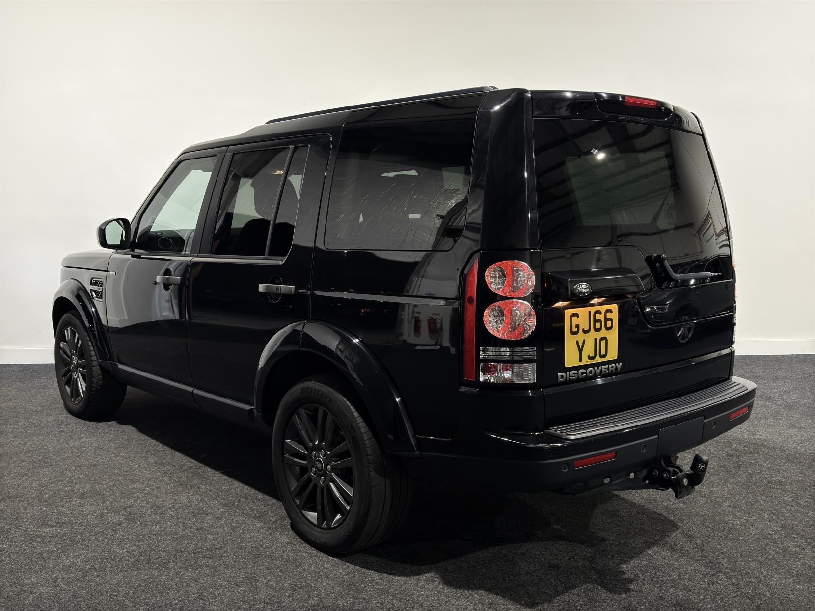 Land Rover Discovery 4 3.0 SD V6 Graphite SUV 5dr Diesel Auto 4WD Euro 6 (s/s) (256 bhp)