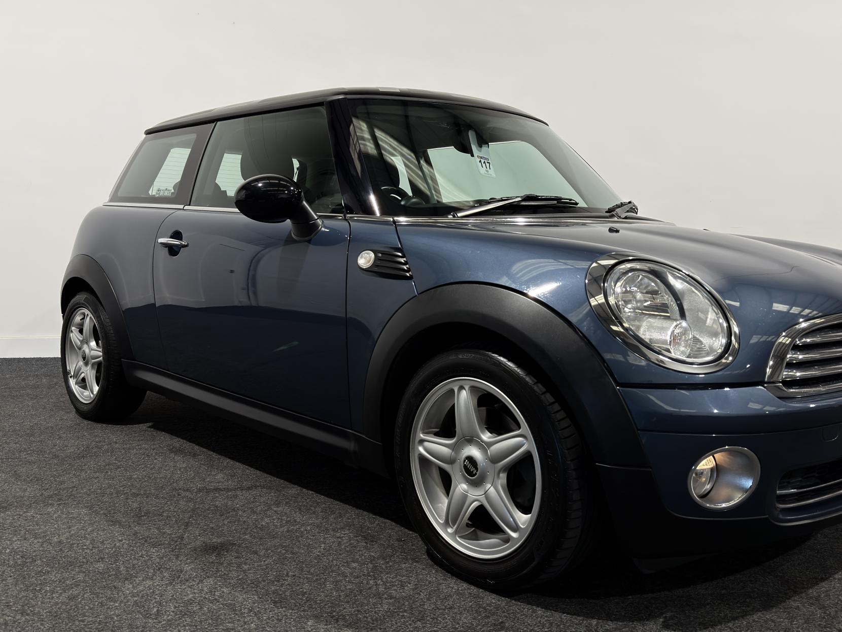 MINI Hatch 1.6 Cooper Hatchback 3dr Petrol Manual Euro 5 (122 ps)