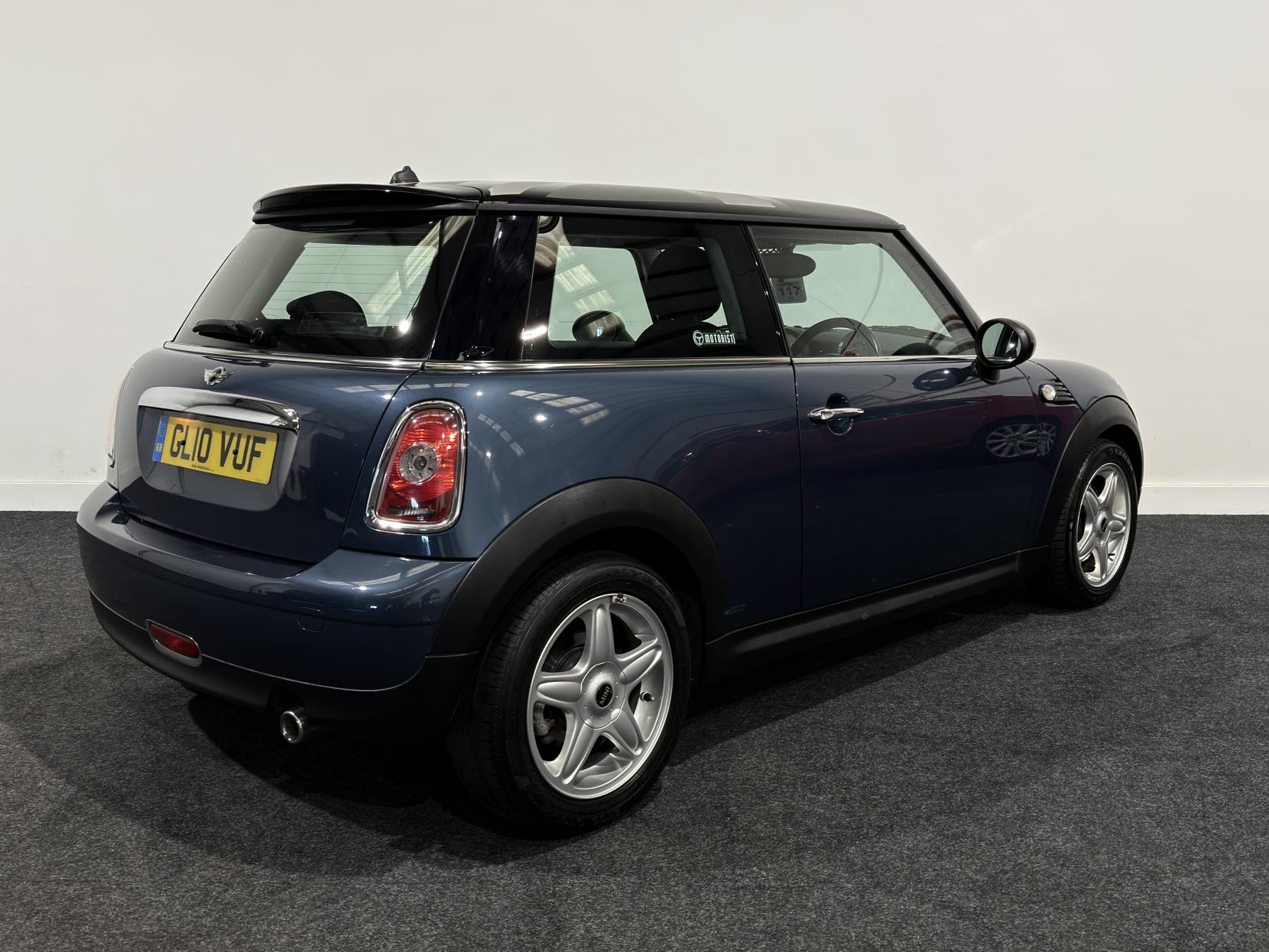 MINI Hatch 1.6 Cooper Hatchback 3dr Petrol Manual Euro 5 (122 ps)