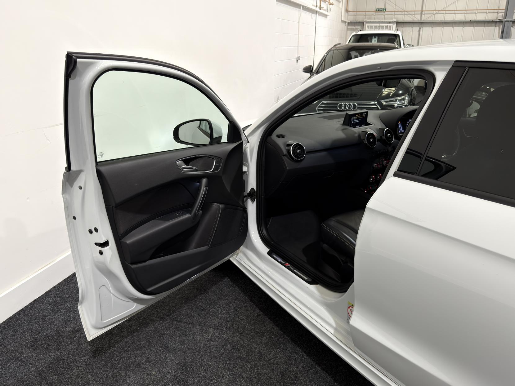 Audi A1 1.4 TFSI CoD Black Edition Sportback 5dr Petrol Manual Euro 5 (s/s) (140 ps)