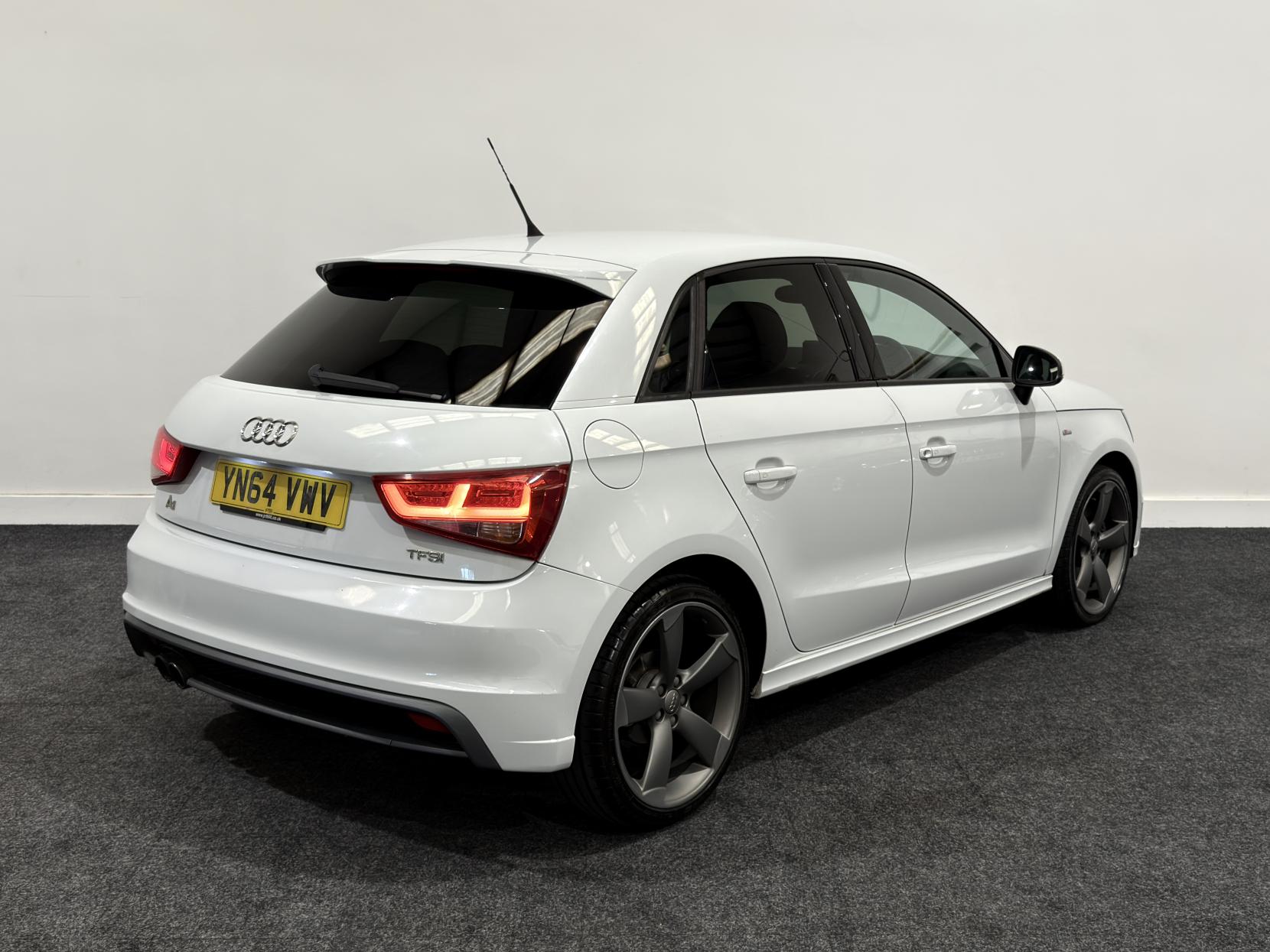 Audi A1 1.4 TFSI CoD Black Edition Sportback 5dr Petrol Manual Euro 5 (s/s) (140 ps)