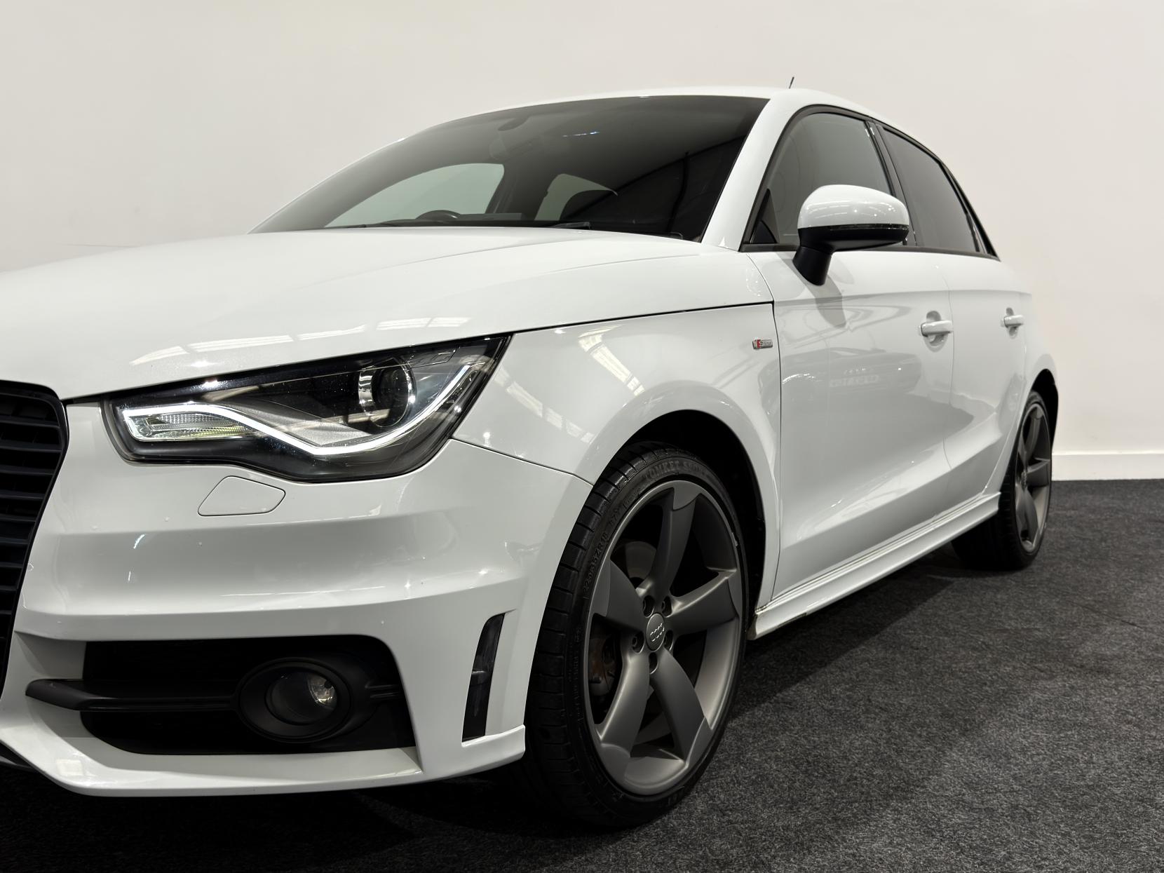 Audi A1 1.4 TFSI CoD Black Edition Sportback 5dr Petrol Manual Euro 5 (s/s) (140 ps)