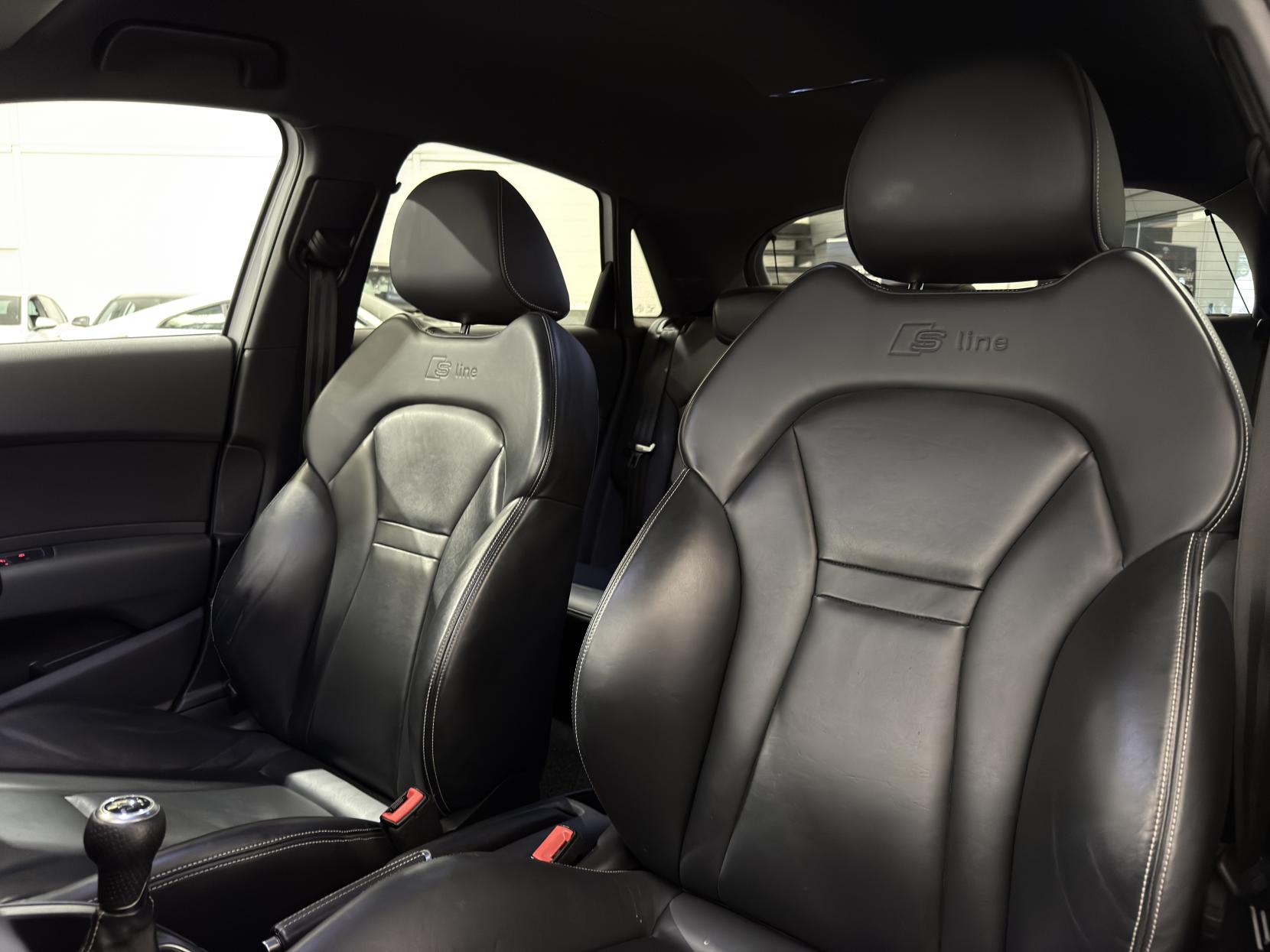 Audi A1 1.4 TFSI CoD Black Edition Sportback 5dr Petrol Manual Euro 5 (s/s) (140 ps)