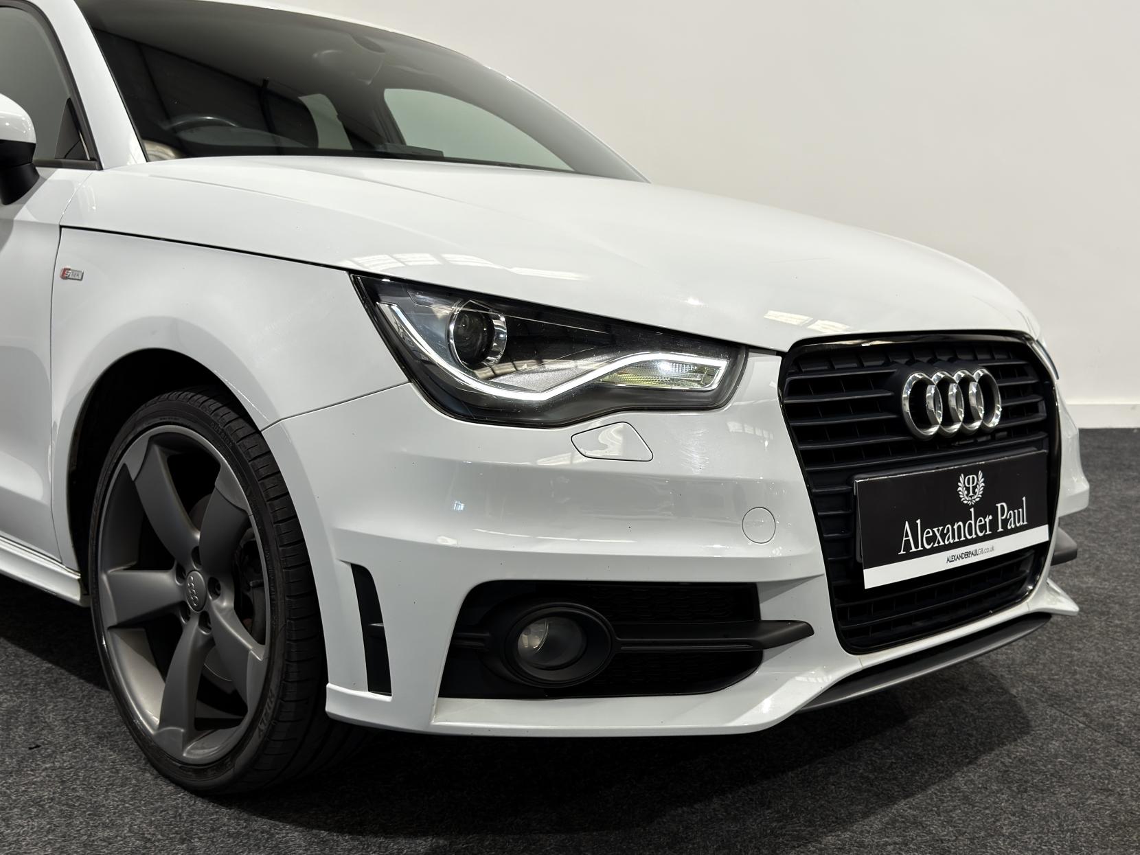 Audi A1 1.4 TFSI CoD Black Edition Sportback 5dr Petrol Manual Euro 5 (s/s) (140 ps)