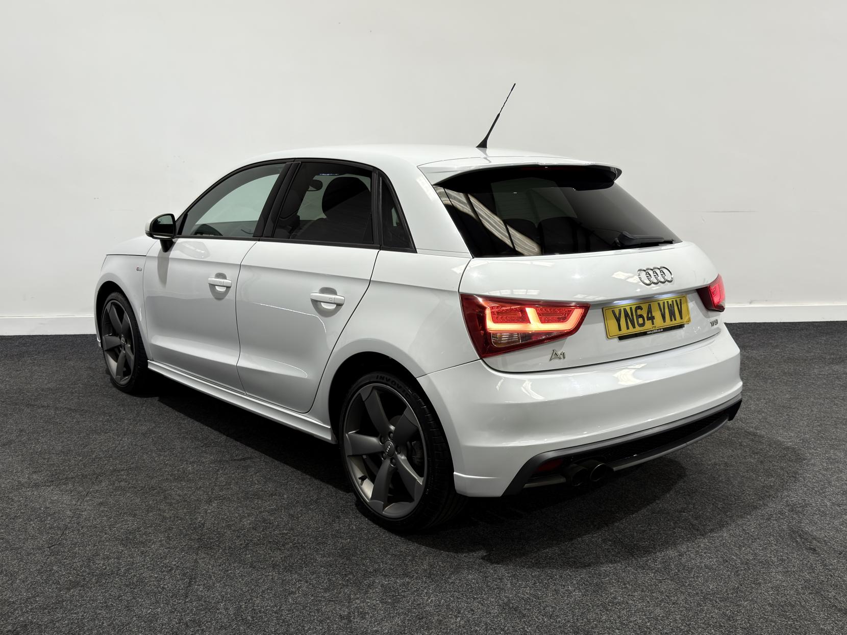 Audi A1 1.4 TFSI CoD Black Edition Sportback 5dr Petrol Manual Euro 5 (s/s) (140 ps)