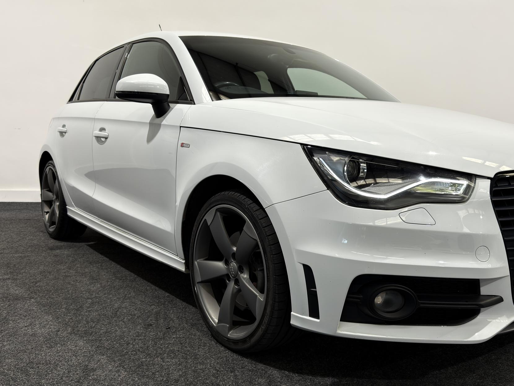 Audi A1 1.4 TFSI CoD Black Edition Sportback 5dr Petrol Manual Euro 5 (s/s) (140 ps)