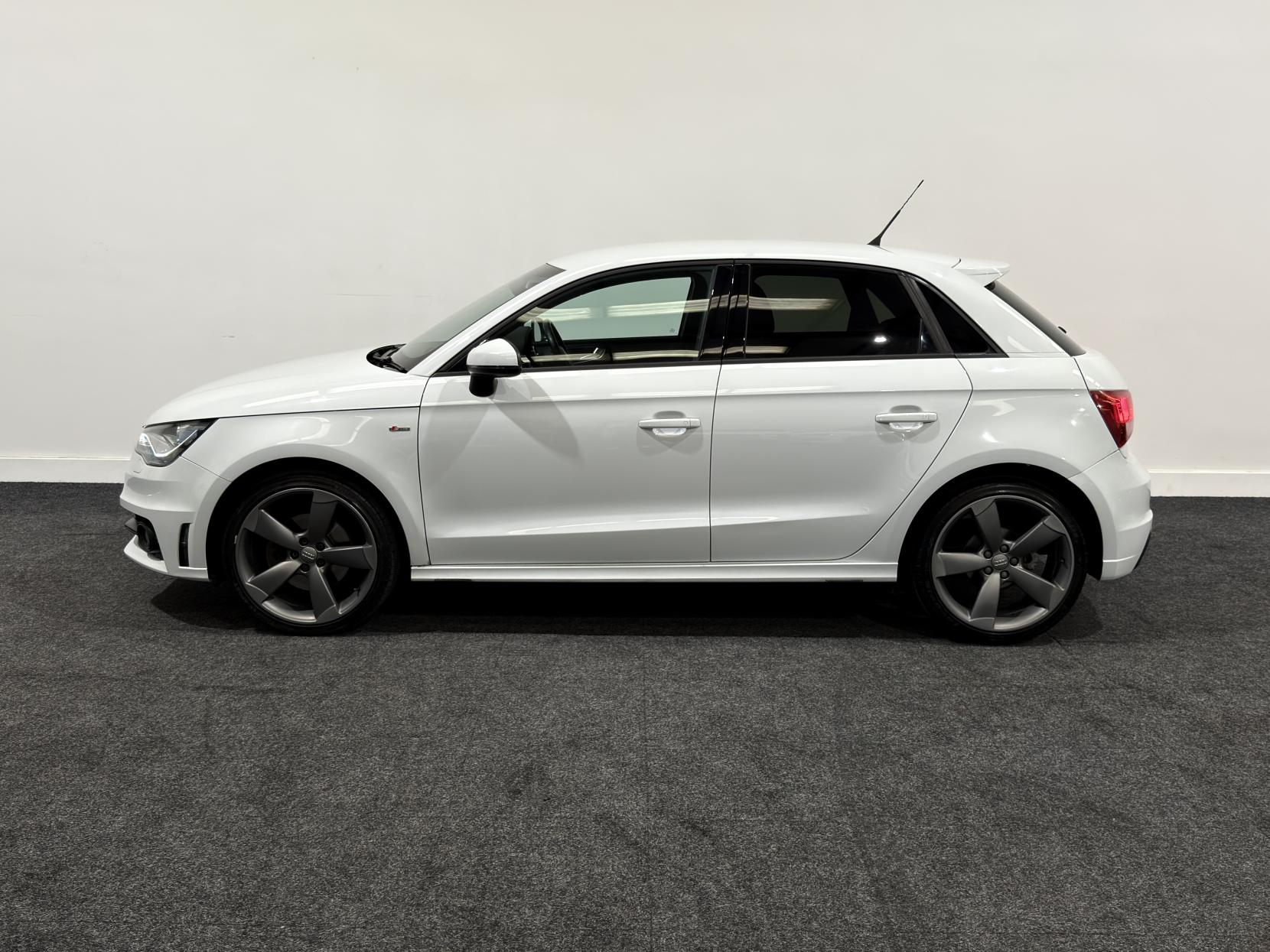 Audi A1 1.4 TFSI CoD Black Edition Sportback 5dr Petrol Manual Euro 5 (s/s) (140 ps)