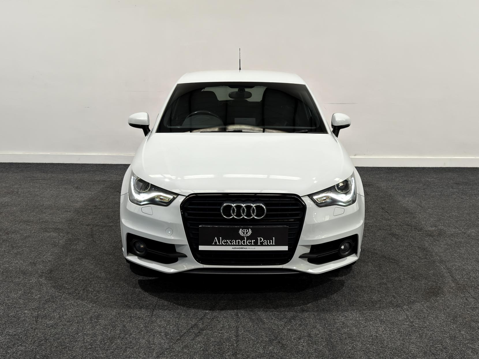 Audi A1 1.4 TFSI CoD Black Edition Sportback 5dr Petrol Manual Euro 5 (s/s) (140 ps)