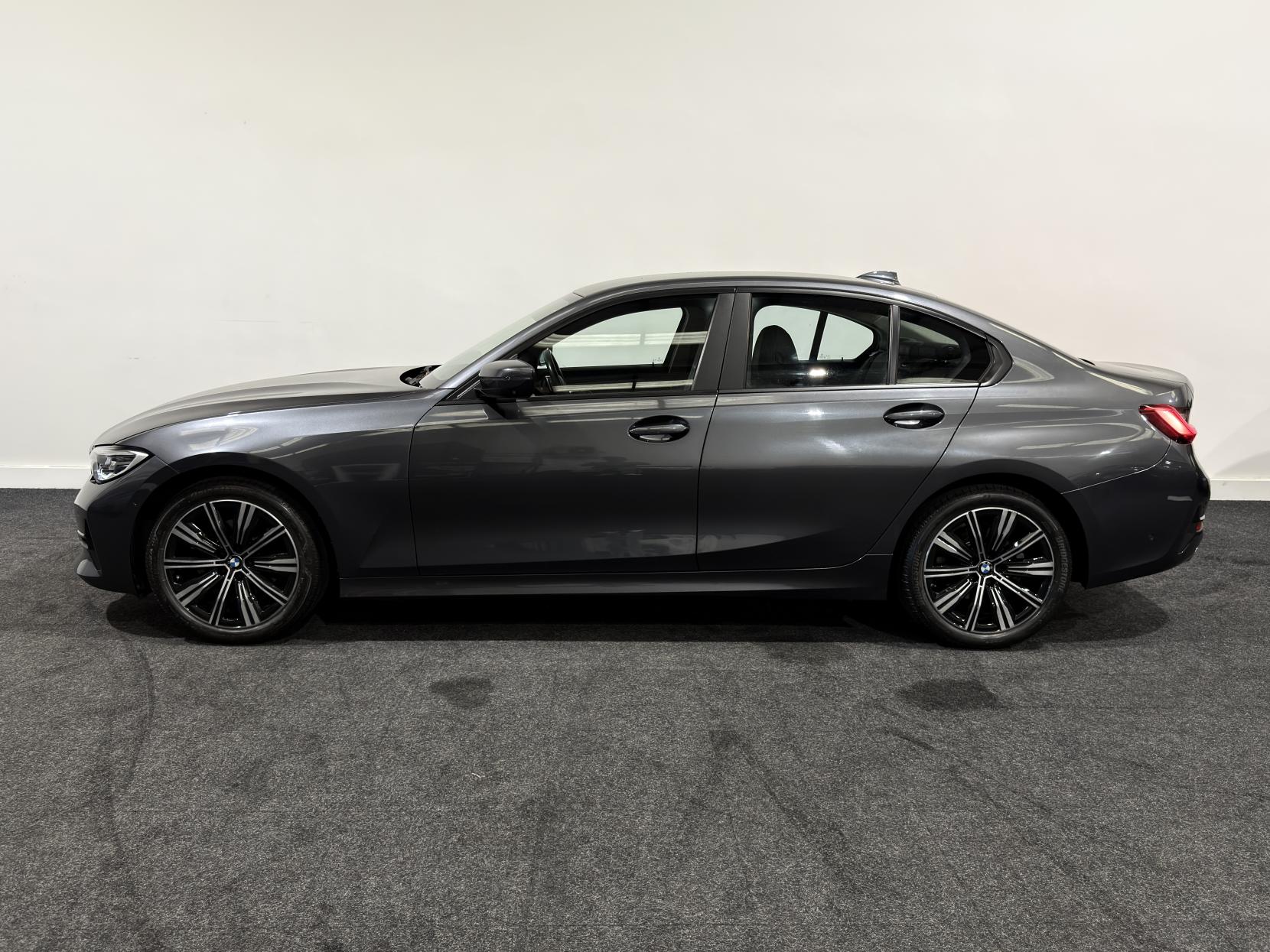 BMW 3 Series 2.0 320d SE Saloon 4dr Diesel Auto Euro 6 (s/s) (190 ps)