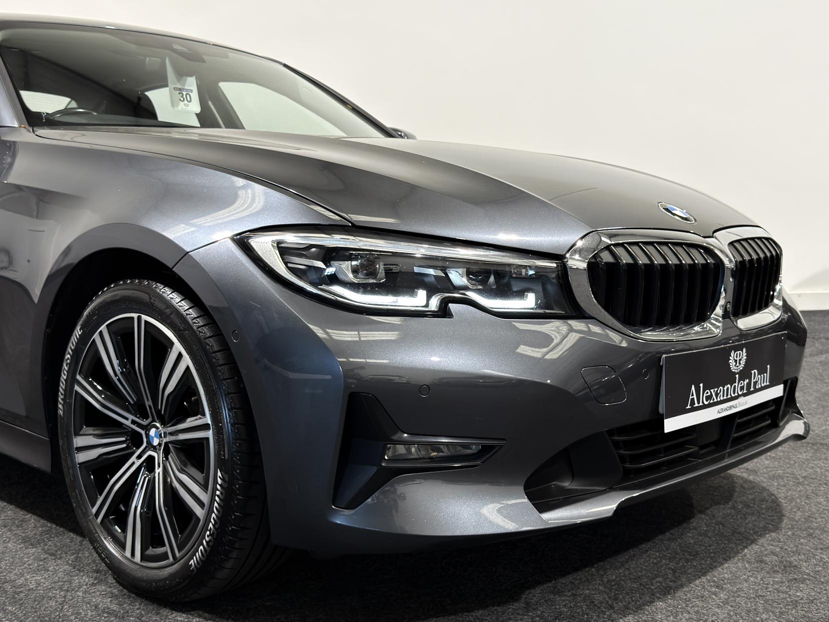 BMW 3 Series 2.0 320d SE Saloon 4dr Diesel Auto Euro 6 (s/s) (190 ps)