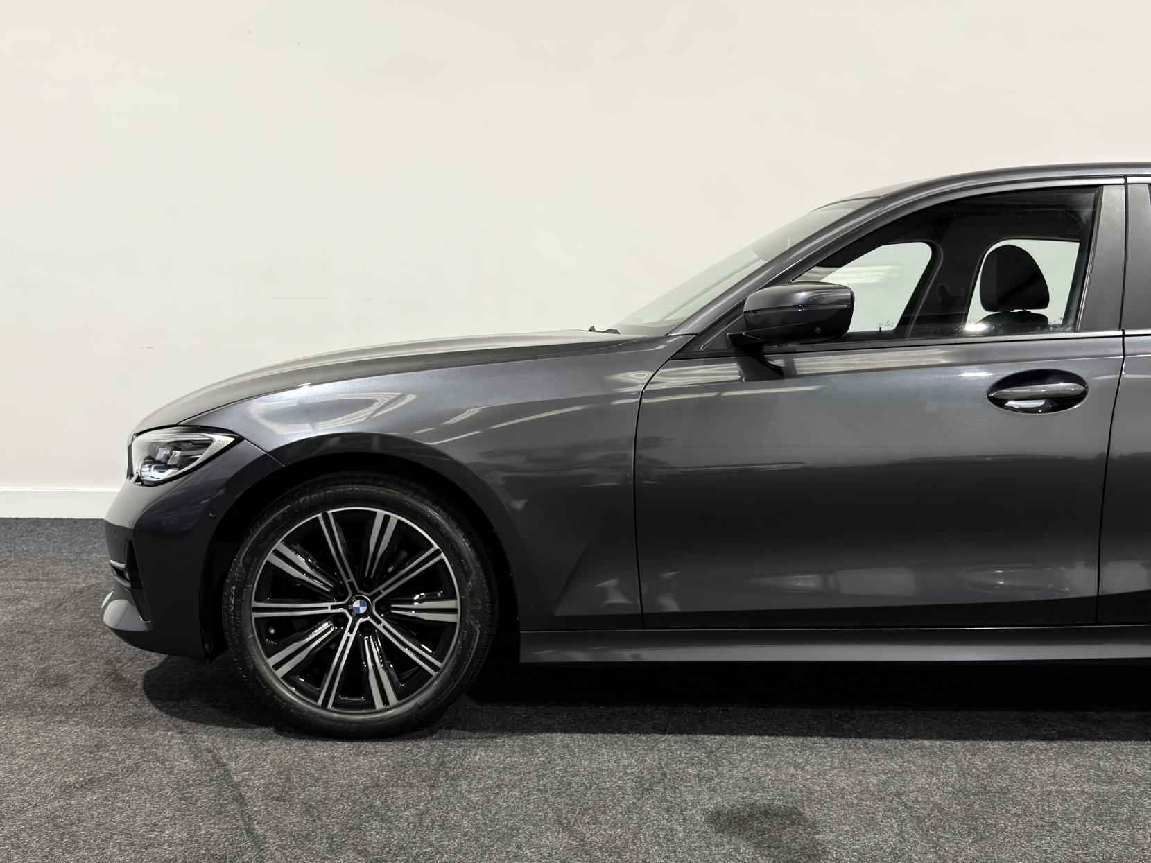 BMW 3 Series 2.0 320d SE Saloon 4dr Diesel Auto Euro 6 (s/s) (190 ps)