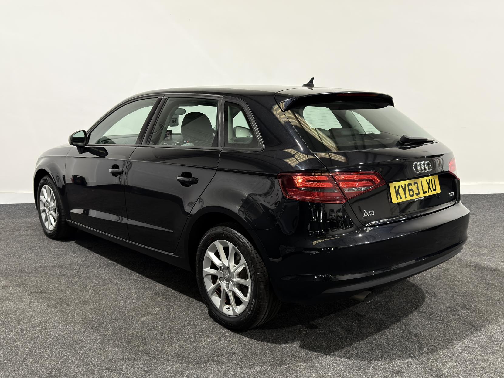 Audi A3 1.6 TDI SE Sportback 5dr Diesel Manual Euro 5 (s/s) (105 ps)