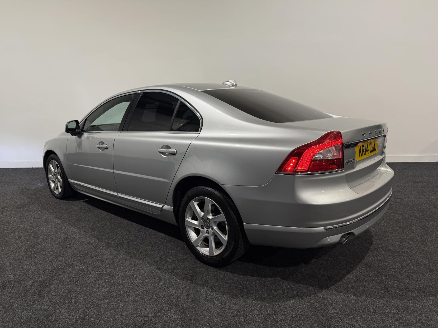 Volvo S80 2.4 D5 SE Lux Saloon 4dr Diesel Geartronic Euro 5 (215 ps)