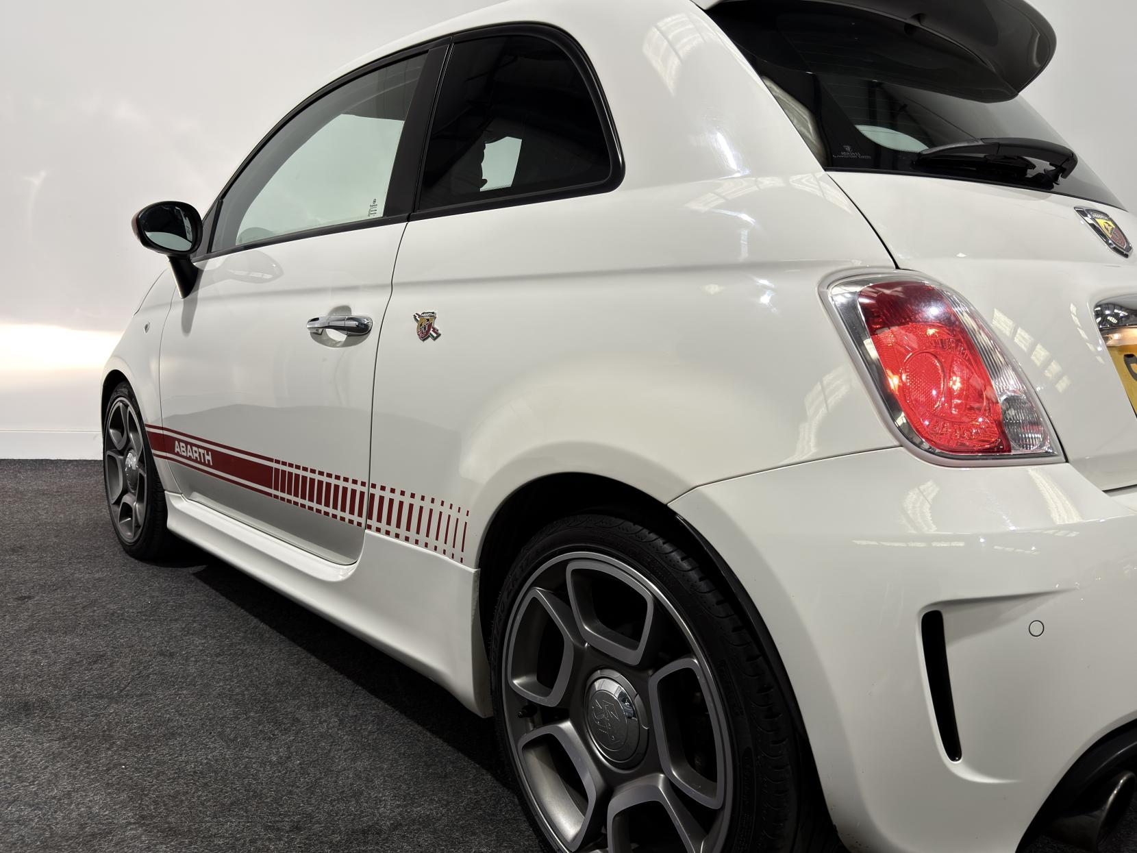Abarth 500 1.4 T-Jet Hatchback 3dr Petrol Manual Euro 5 (135 bhp)