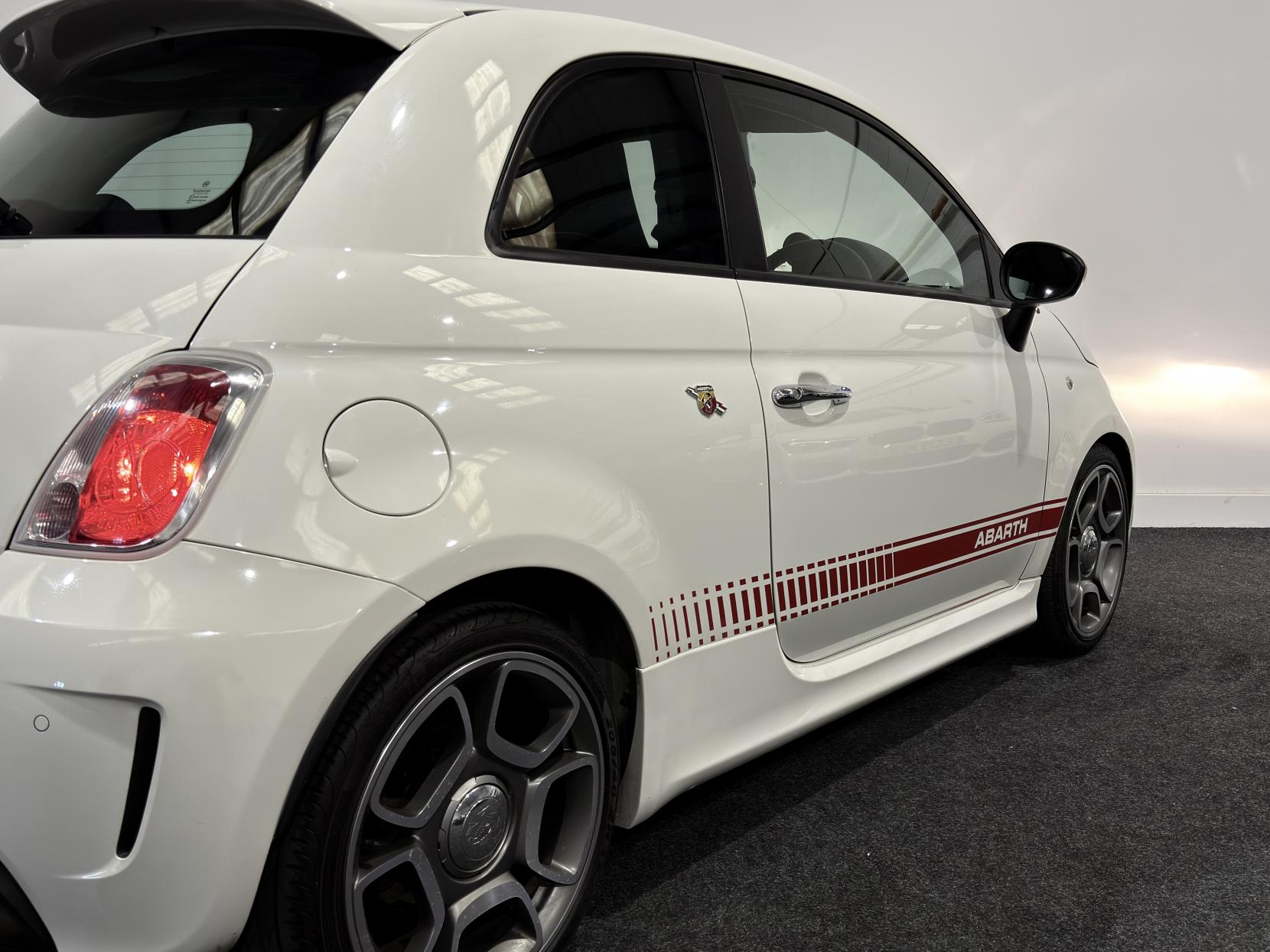 Abarth 500 1.4 T-Jet Hatchback 3dr Petrol Manual Euro 5 (135 bhp)