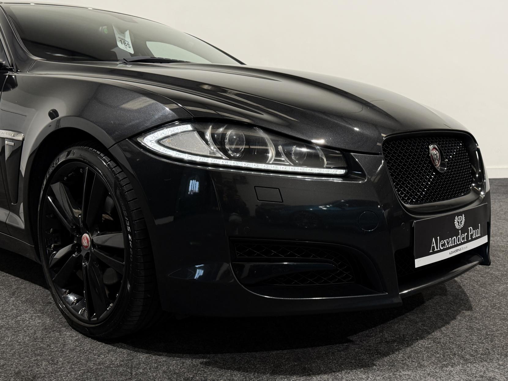 Jaguar XF 3.0d V6 R-Sport Black Saloon 4dr Diesel Auto Euro 5 (s/s) (240 ps)