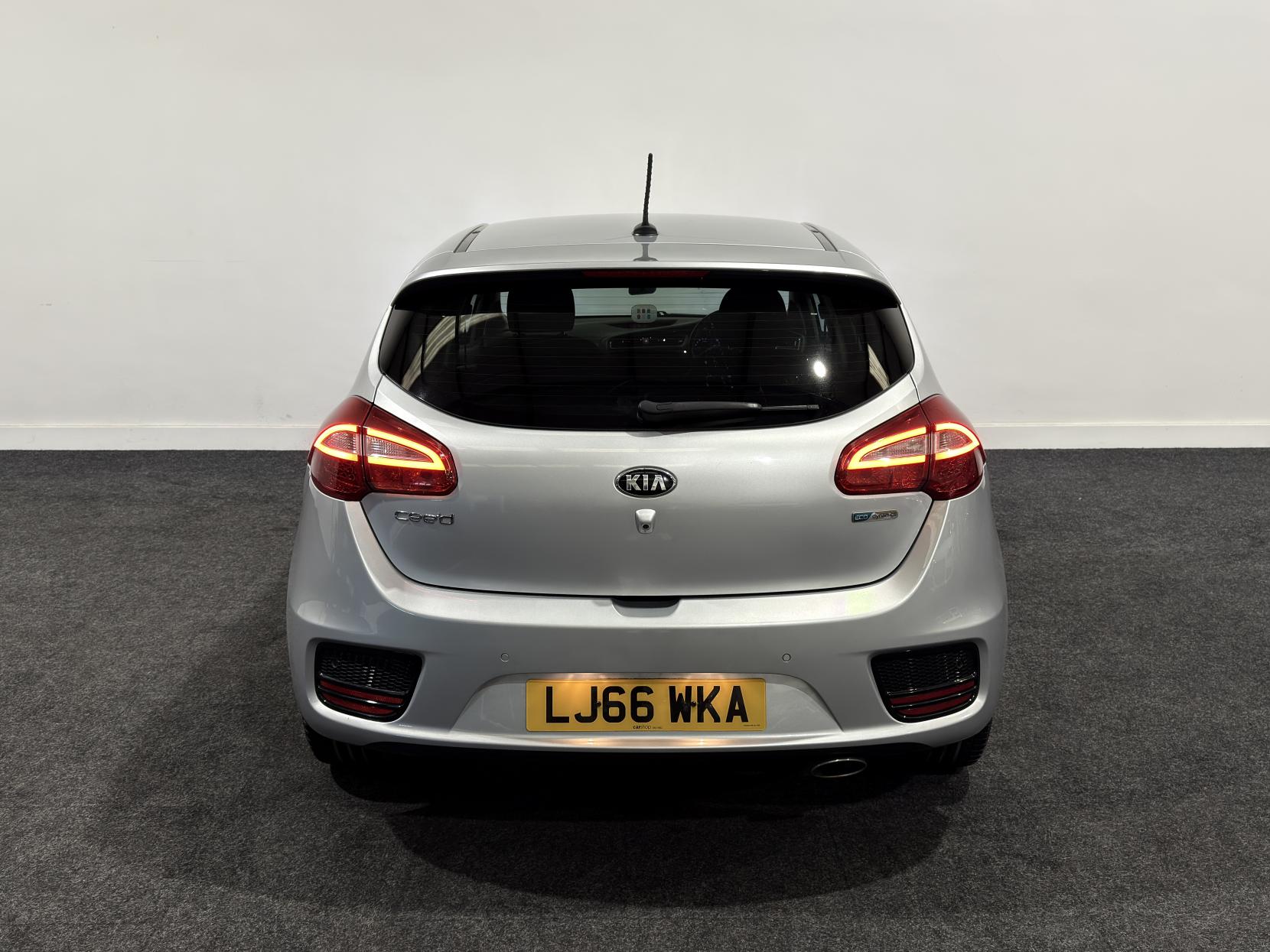 Kia Ceed 1.6 CRDi 3 Hatchback 5dr Diesel Manual Euro 6 (s/s) (134 bhp)
