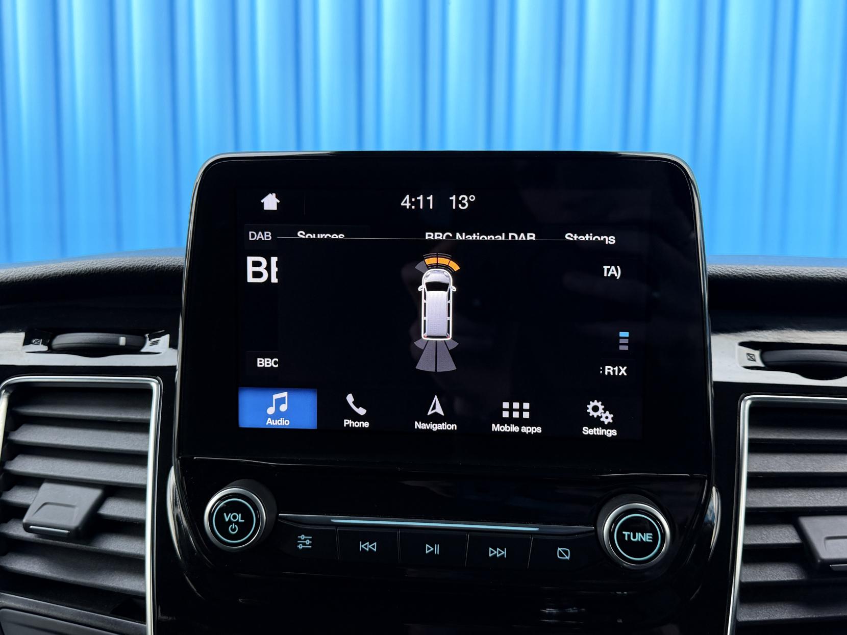 Ford Transit Custom 2.0 300 EcoBlue Limited Crew Van Double Cab 5dr Diesel Manual L2 H1 Euro 6 (5 Seat) (170 ps)